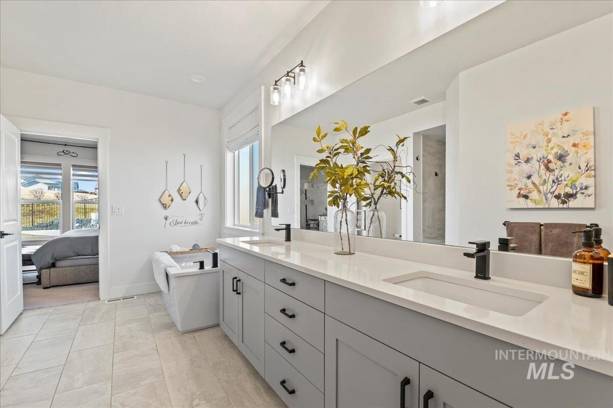 2461 S Cordillera Way, Nampa, Idaho 83686, 3 Bedrooms, 3 Bathrooms, Residential For Sale, Price $739,900,MLS 98974140