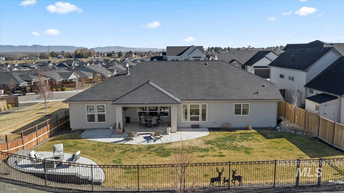 2461 S Cordillera Way, Nampa, Idaho 83686, 3 Bedrooms, 3 Bathrooms, Residential For Sale, Price $739,900,MLS 98974140