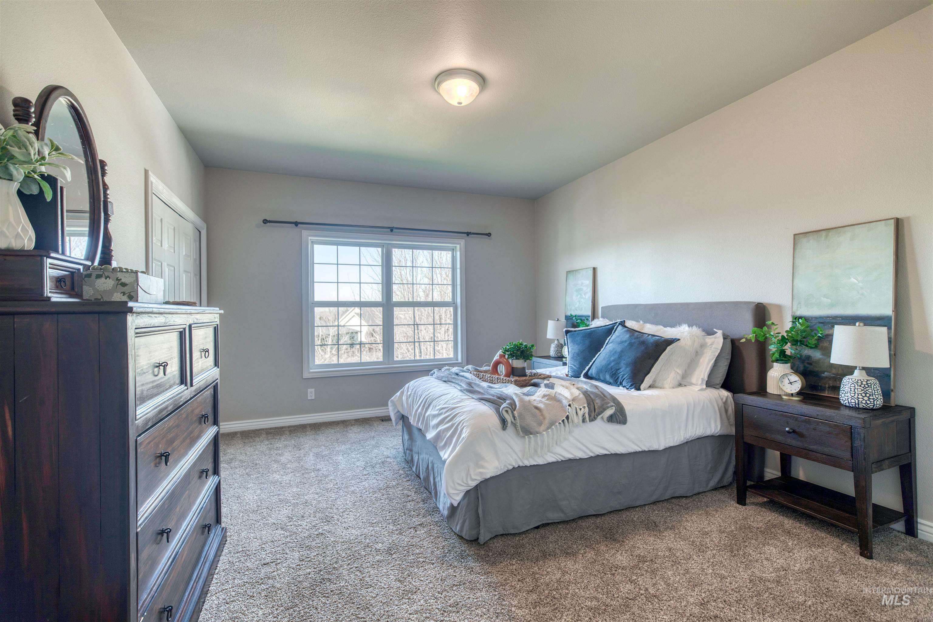 85 S Vandries Ave, Eagle, Idaho 83616-5828, 6 Bedrooms, 3.5 Bathrooms, Residential For Sale, Price $999,900,MLS 98974143