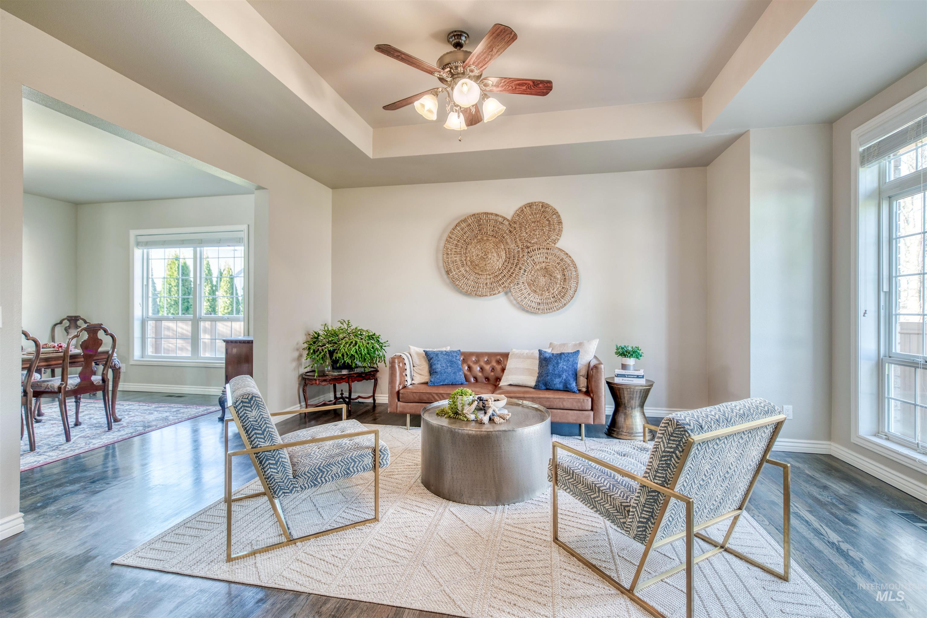 85 S Vandries Ave, Eagle, Idaho 83616-5828, 6 Bedrooms, 3.5 Bathrooms, Residential For Sale, Price $999,900,MLS 98974143