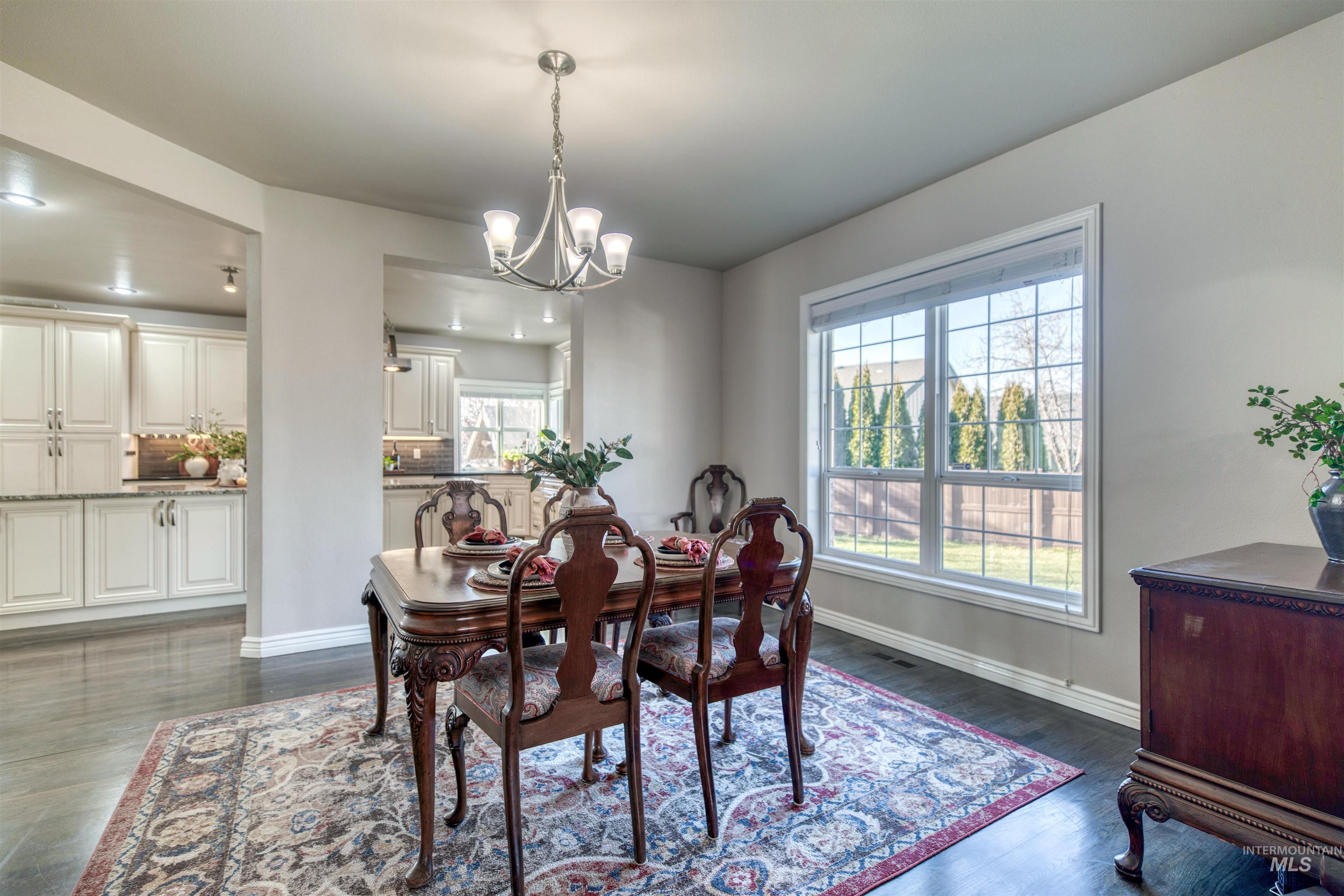 85 S Vandries Ave, Eagle, Idaho 83616-5828, 6 Bedrooms, 3.5 Bathrooms, Residential For Sale, Price $999,900,MLS 98974143