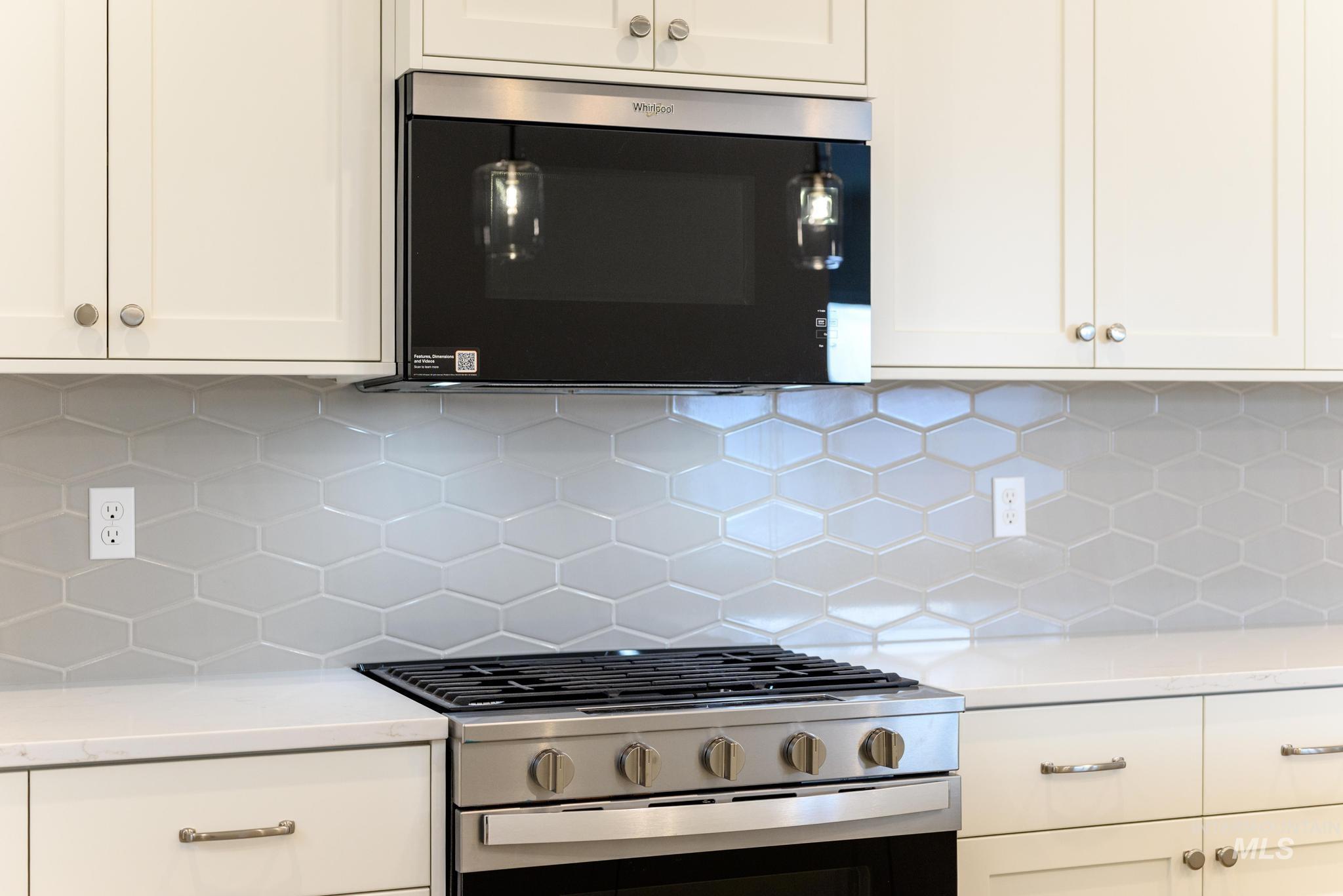 2287 N Leatherwood Pl, Star, Idaho 83669, 2 Bedrooms, 2 Bathrooms, Residential For Sale, Price $549,000,MLS 98974146