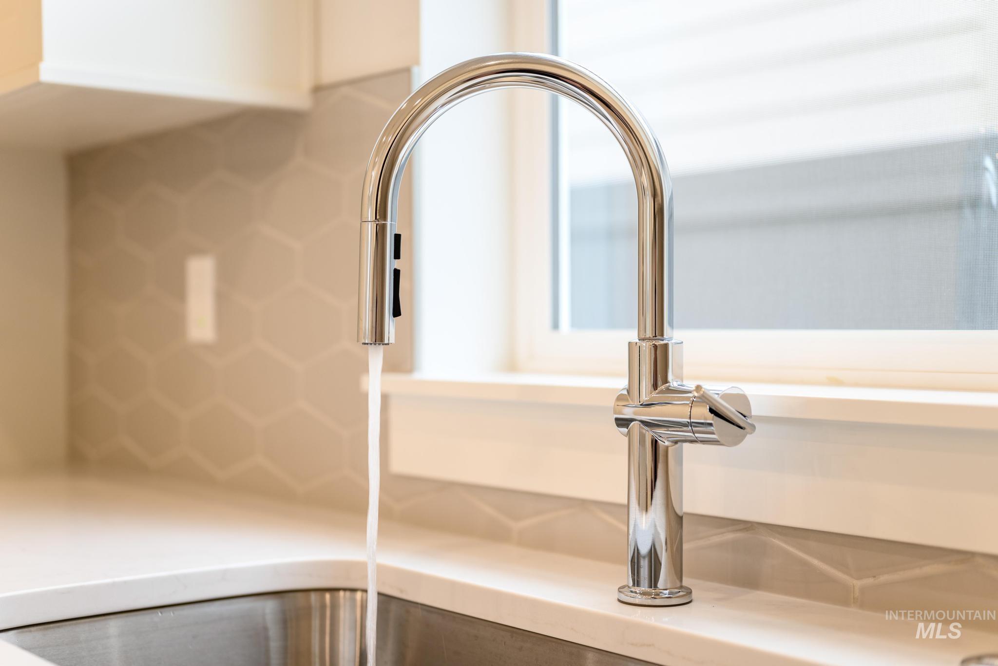 2287 N Leatherwood Pl, Star, Idaho 83669, 2 Bedrooms, 2 Bathrooms, Residential For Sale, Price $549,000,MLS 98974146