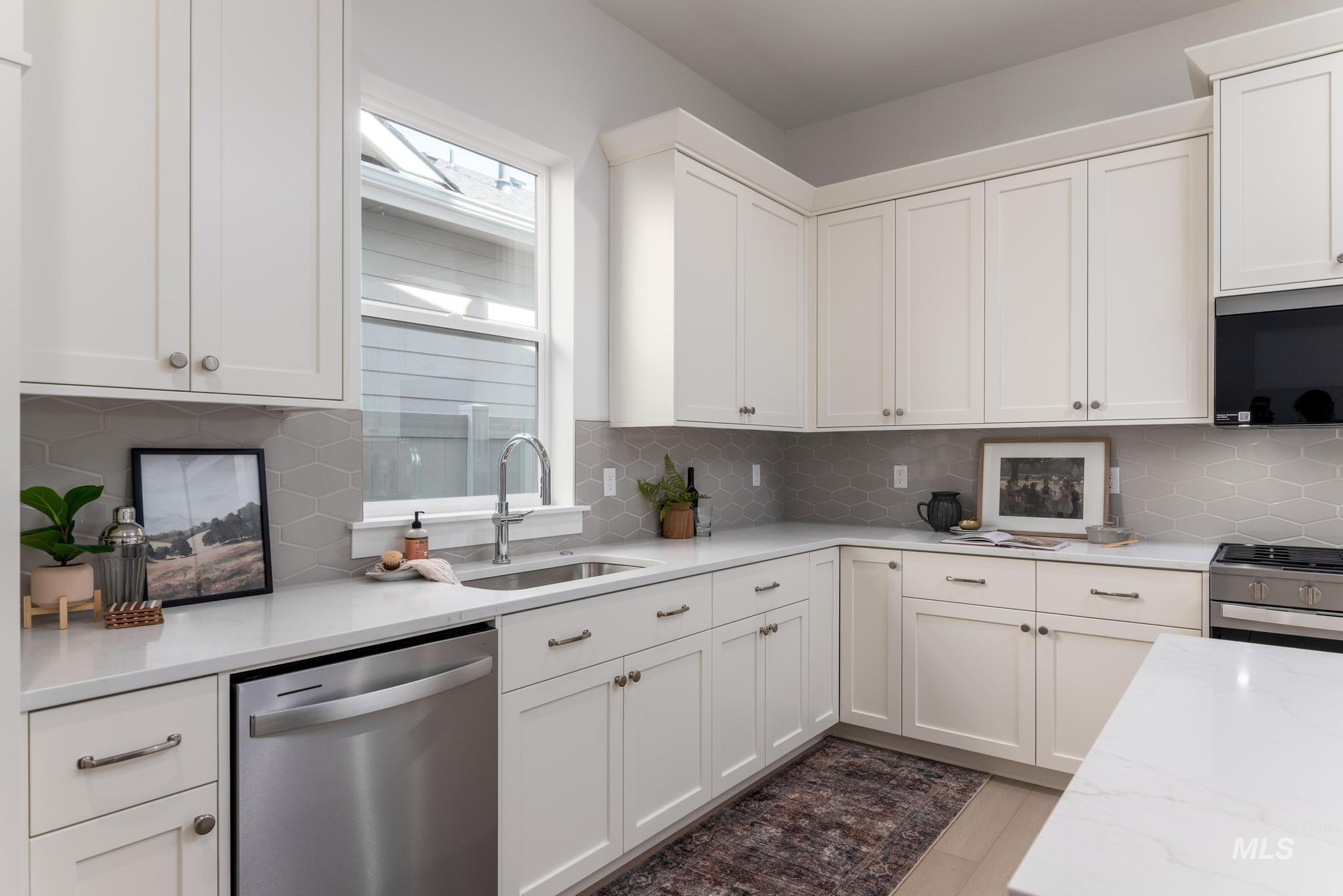 2287 N Leatherwood Pl, Star, Idaho 83669, 2 Bedrooms, 2 Bathrooms, Residential For Sale, Price $547,000, 98974146