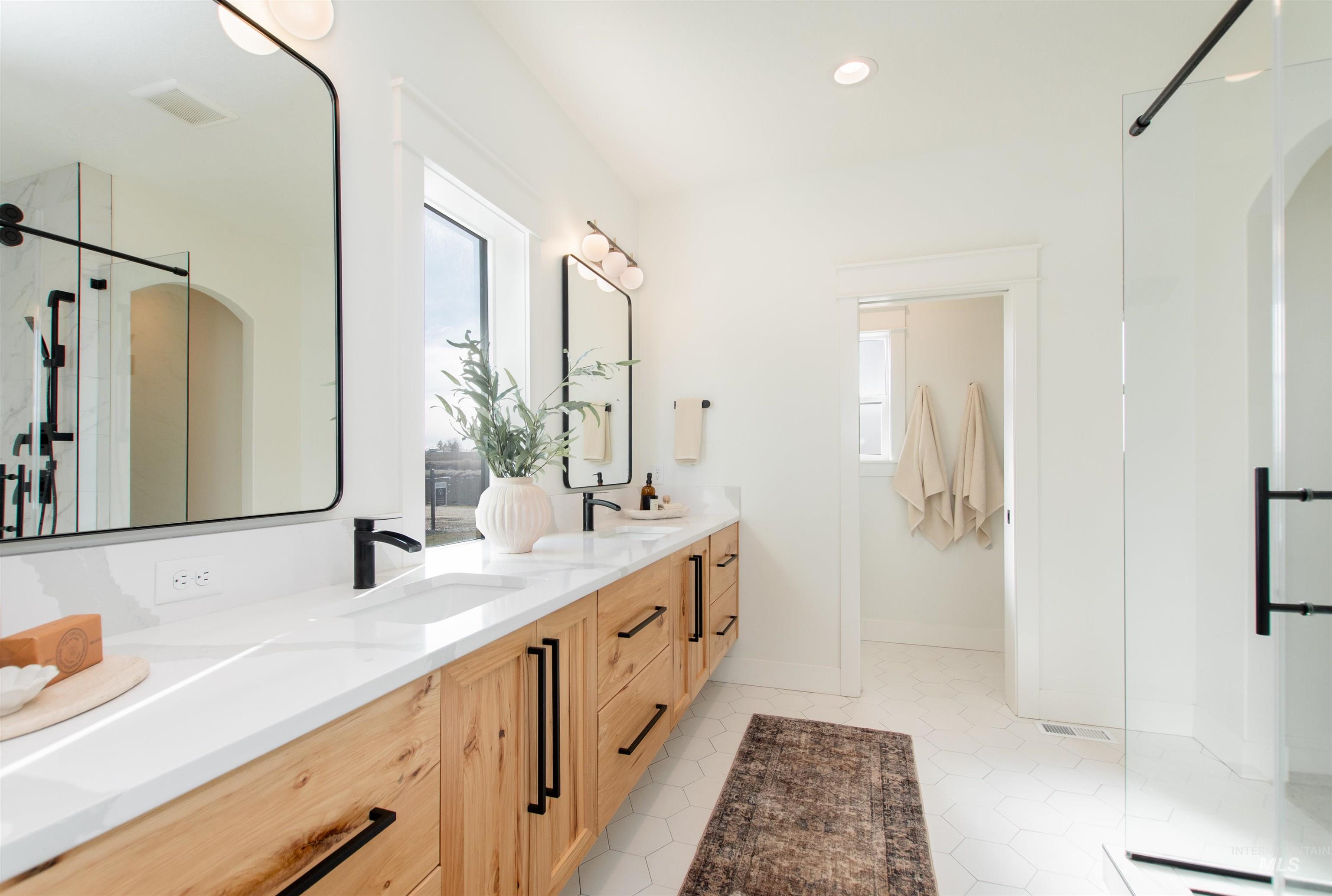 23274 Stonewater Ln, Greenleaf, Idaho 83676, 5 Bedrooms, 4 Bathrooms, Residential For Sale, Price $950,000, 98974150