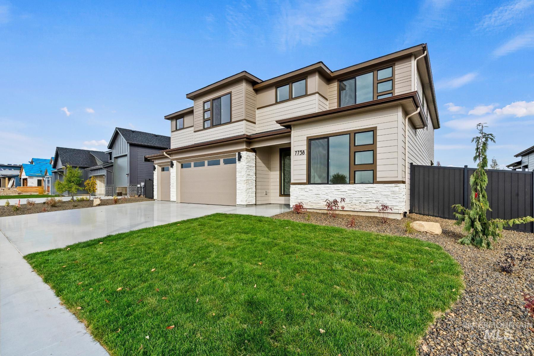 8537 W Happy Day Dr., Meridian, Idaho 83646, 5 Bedrooms, 4 Bathrooms, Residential For Sale, Price $895,000,MLS 98974151