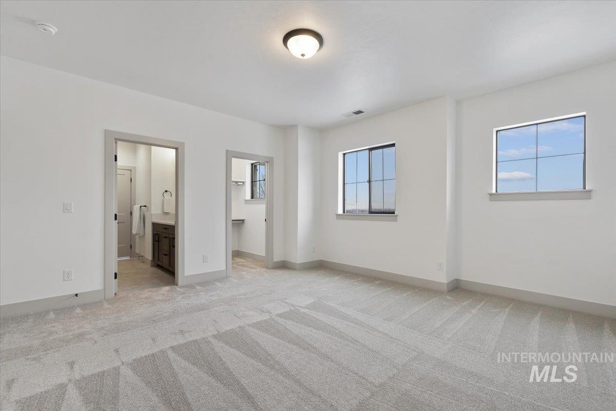 8458 W Graye St, Meridian, Idaho 83646, 4 Bedrooms, 3.5 Bathrooms, Residential For Sale, Price $924,800,MLS 98974152