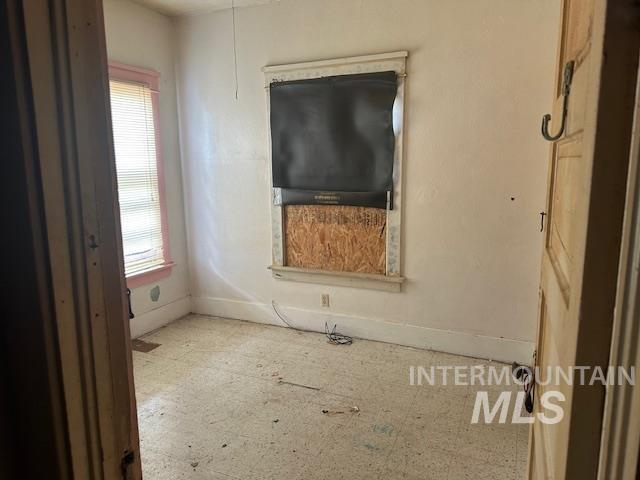 8401 W Idaho Blvd, Letha, Idaho 83636, 3 Bedrooms, 1 Bathroom, Residential For Sale, Price $199,000,MLS 98974153