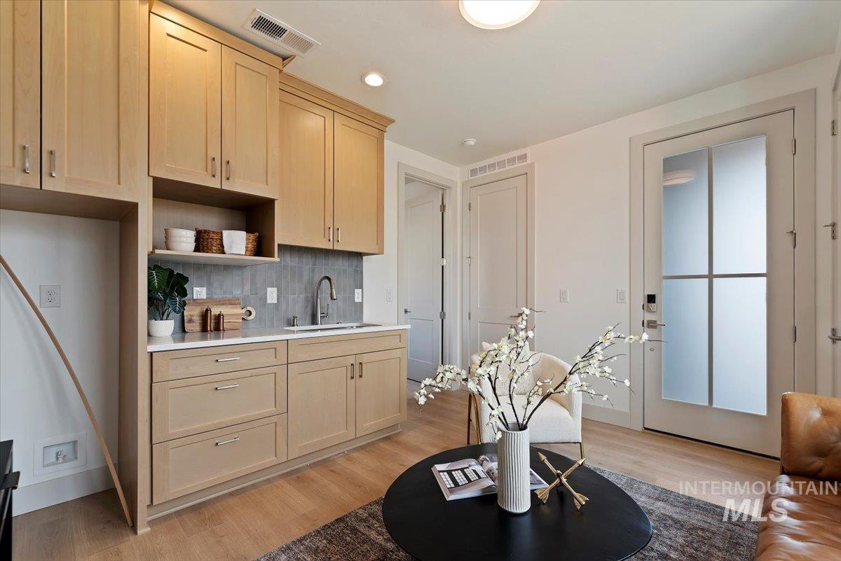 6920 N Spencer Way, Meridian, Idaho 83646, 5 Bedrooms, 4.5 Bathrooms, Residential For Sale, Price $999,900,MLS 98974155