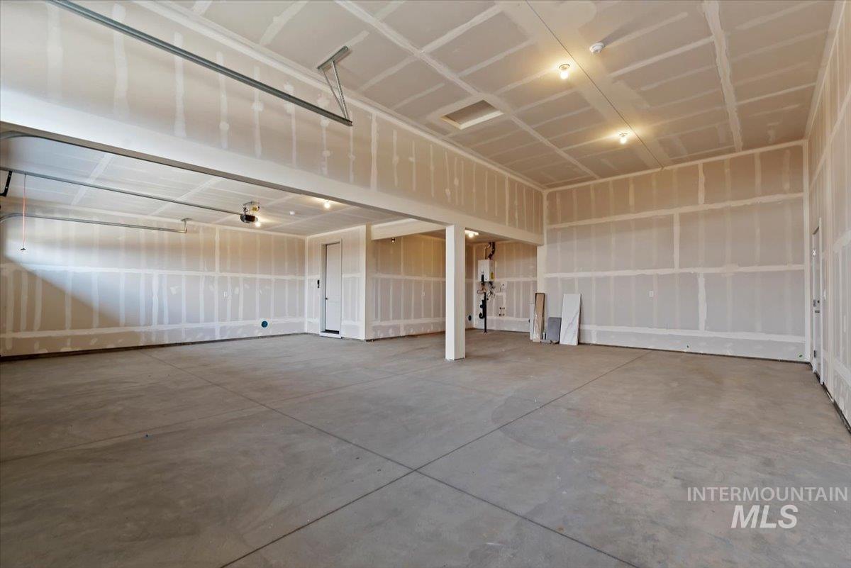 6920 N Spencer Way, Meridian, Idaho 83646, 5 Bedrooms, 4.5 Bathrooms, Residential For Sale, Price $999,900,MLS 98974155