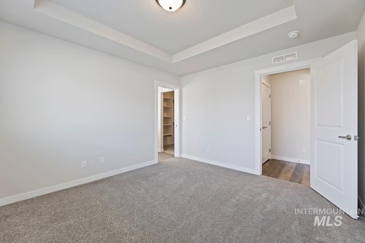 212 W Radiant Ridge Drive, Meridian, Idaho 83642, 3 Bedrooms, 2 Bathrooms, Residential For Sale, Price $425,000,MLS 98974156