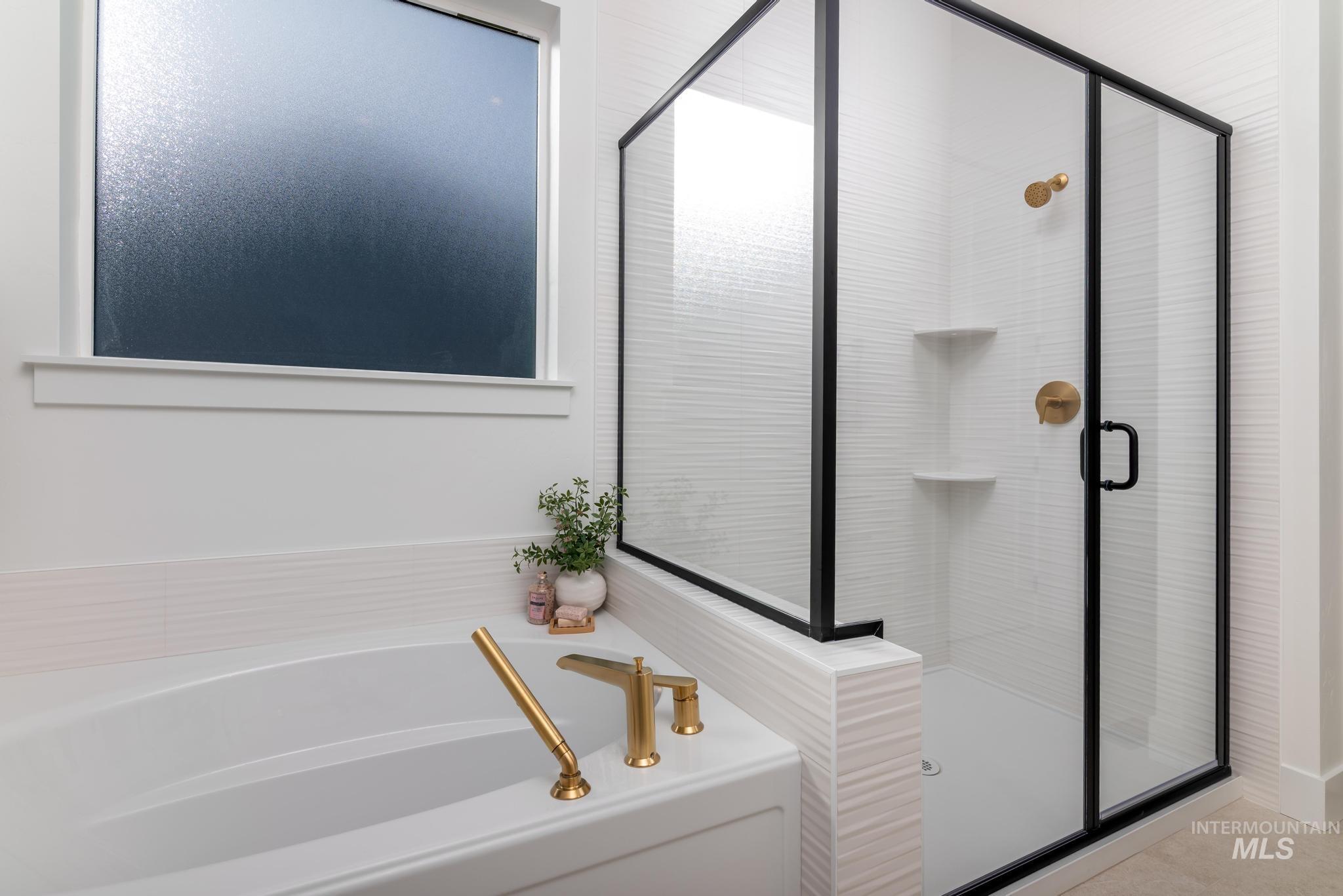 15142 Steel Cloud Ave, Caldwell, Idaho 83607, 4 Bedrooms, 3 Bathrooms, Residential For Sale, Price $584,000, 98974157