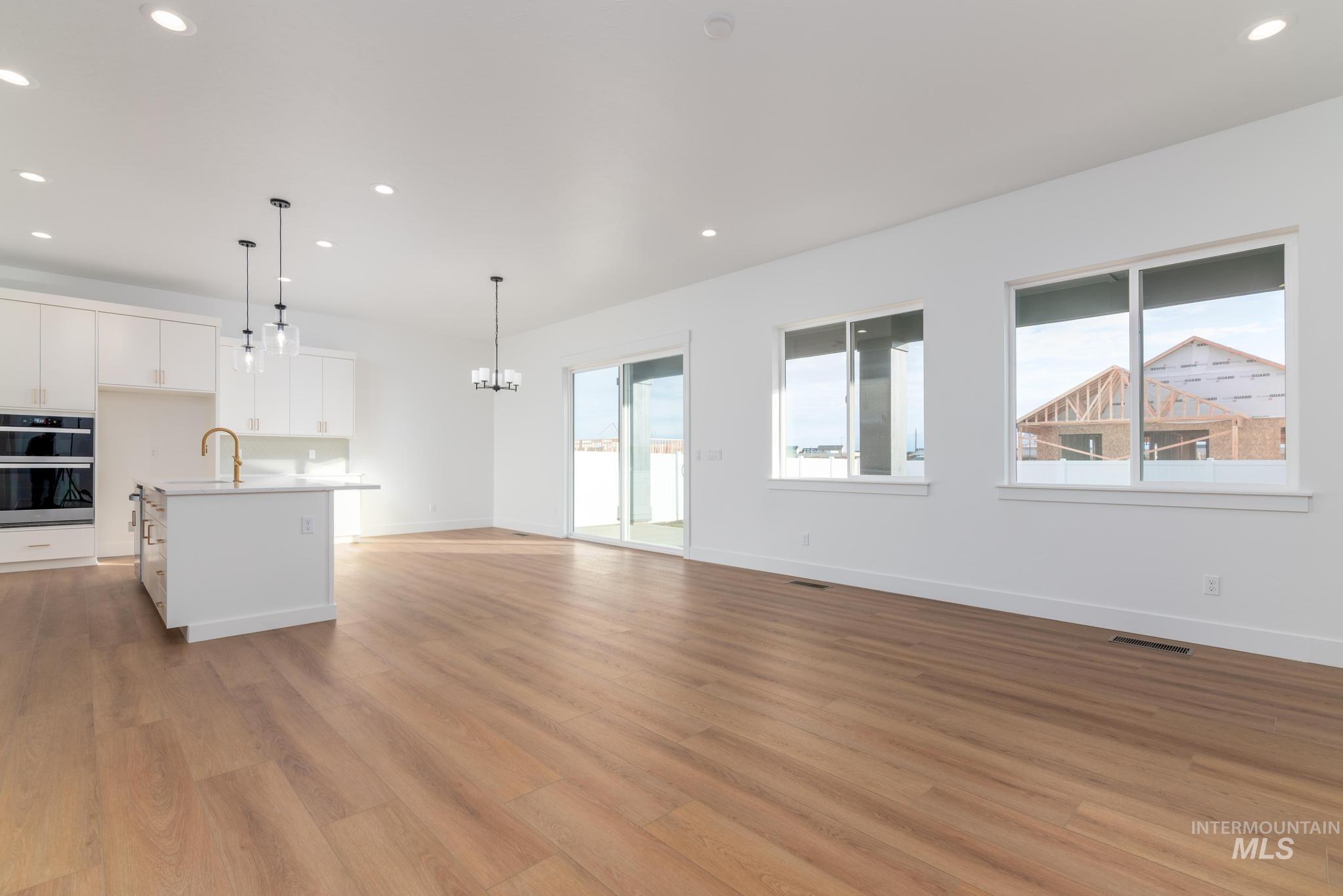 15142 Steel Cloud Ave, Caldwell, Idaho 83607, 4 Bedrooms, 3 Bathrooms, Residential For Sale, Price $584,000,MLS 98974157