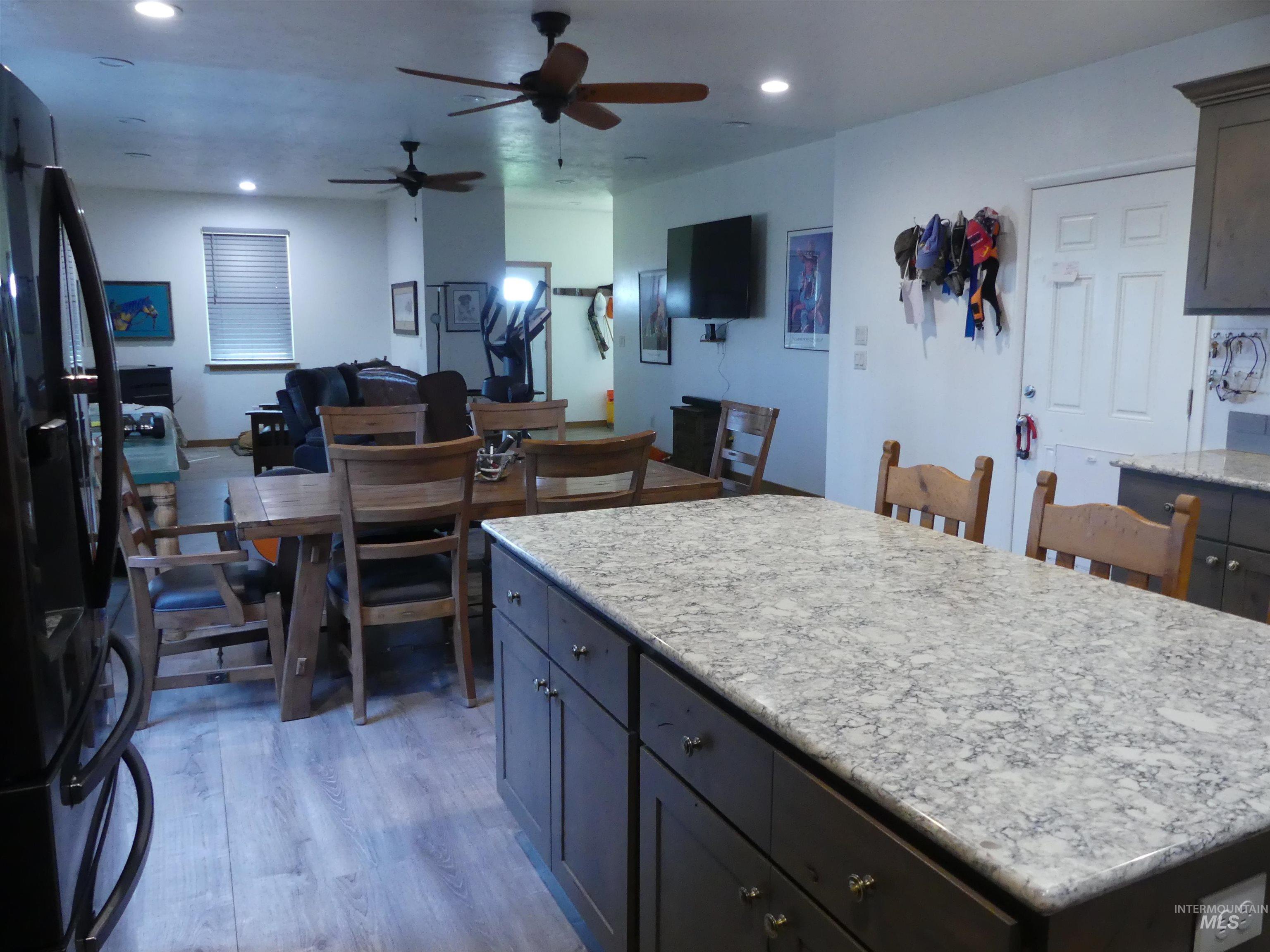 2193 Apple Lane, Mesa, Idaho 83643, 2 Bedrooms, 2.5 Bathrooms, Residential For Sale, Price $650,000,MLS 98974158