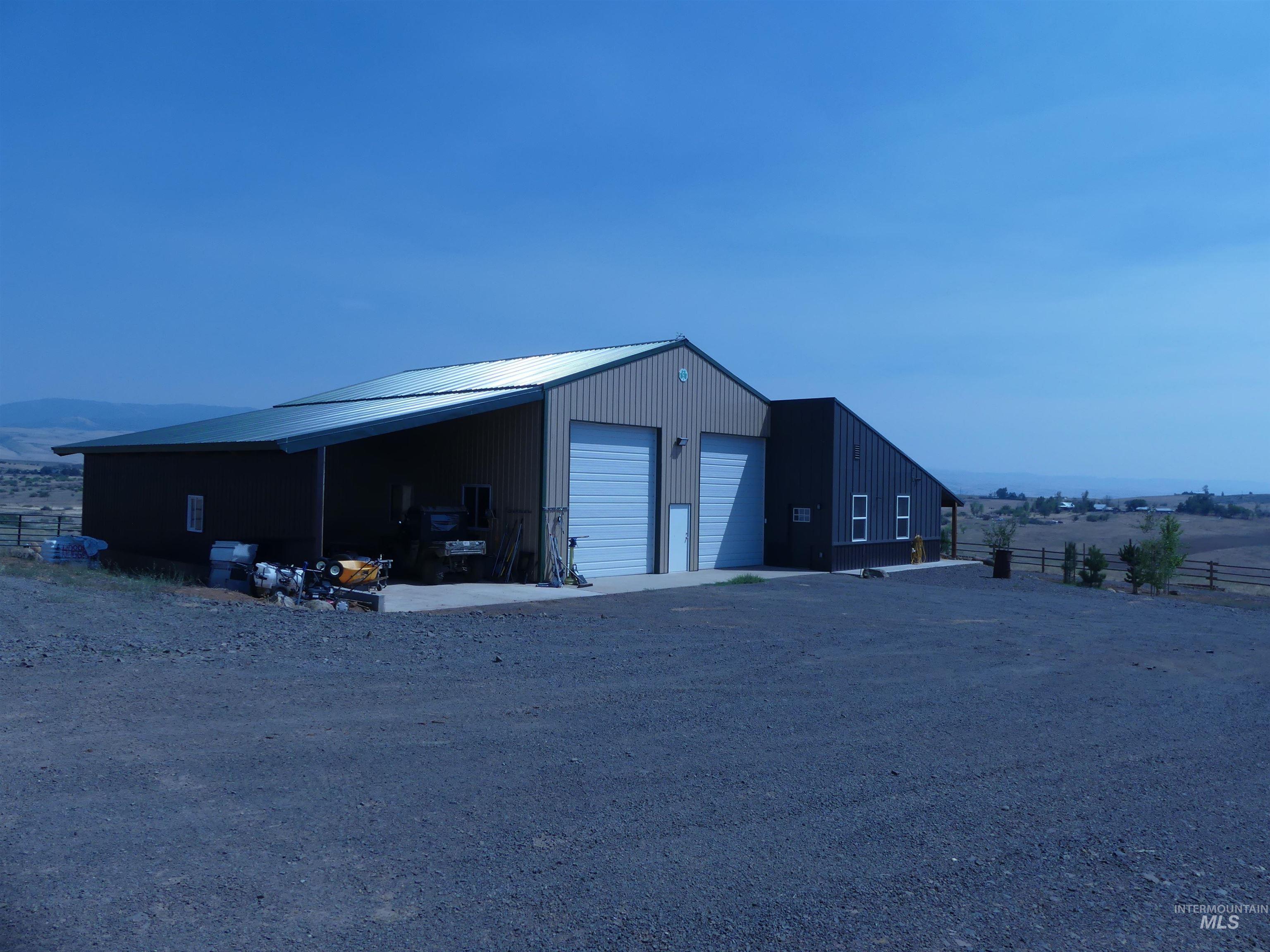 2193 Apple Lane, Mesa, Idaho 83643, 2 Bedrooms, 2.5 Bathrooms, Residential For Sale, Price $650,000,MLS 98974158