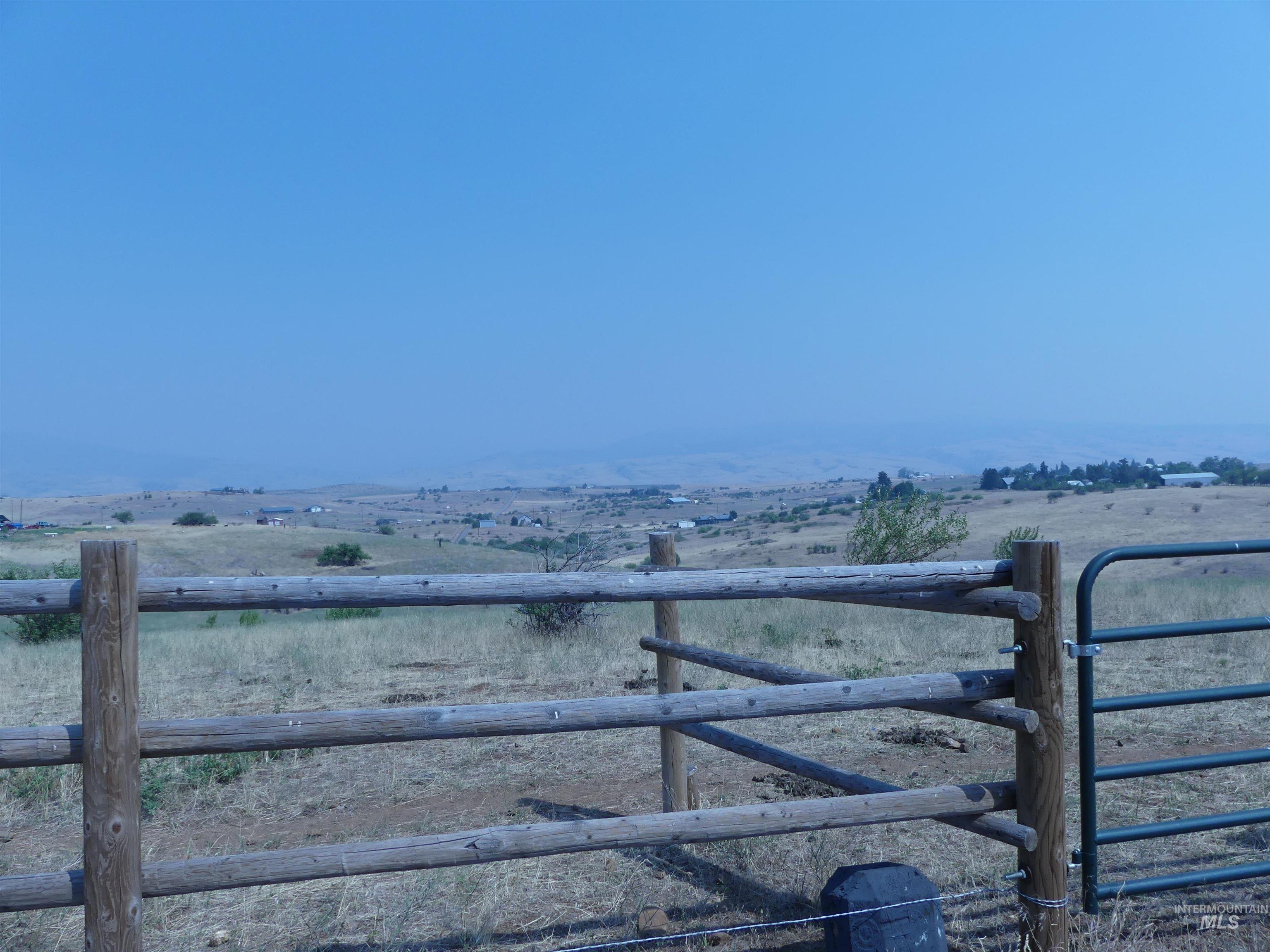 2193 Apple Lane, Mesa, Idaho 83643, 2 Bedrooms, 2.5 Bathrooms, Residential For Sale, Price $650,000,MLS 98974158