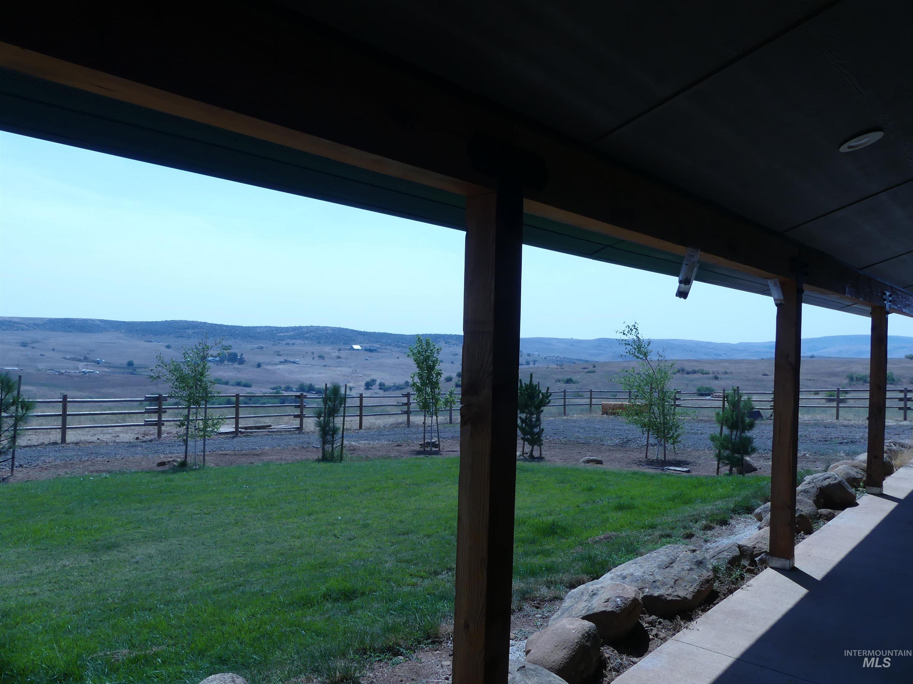 2193 Apple Lane, Mesa, Idaho 83643, 2 Bedrooms, 2.5 Bathrooms, Residential For Sale, Price $650,000,MLS 98974158