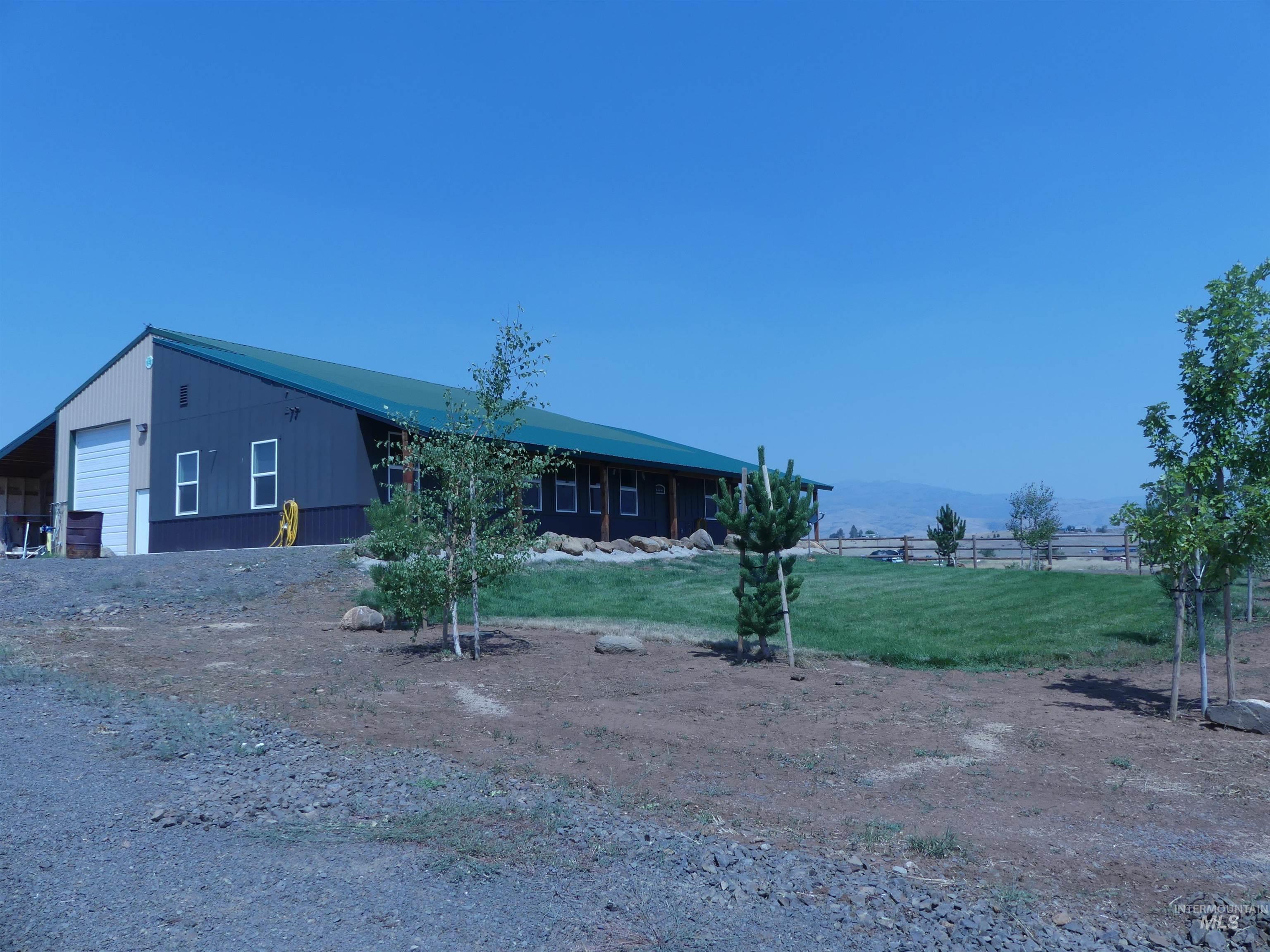 2193 Apple Lane, Mesa, Idaho 83643, 2 Bedrooms, 2.5 Bathrooms, Residential For Sale, Price $650,000,MLS 98974158