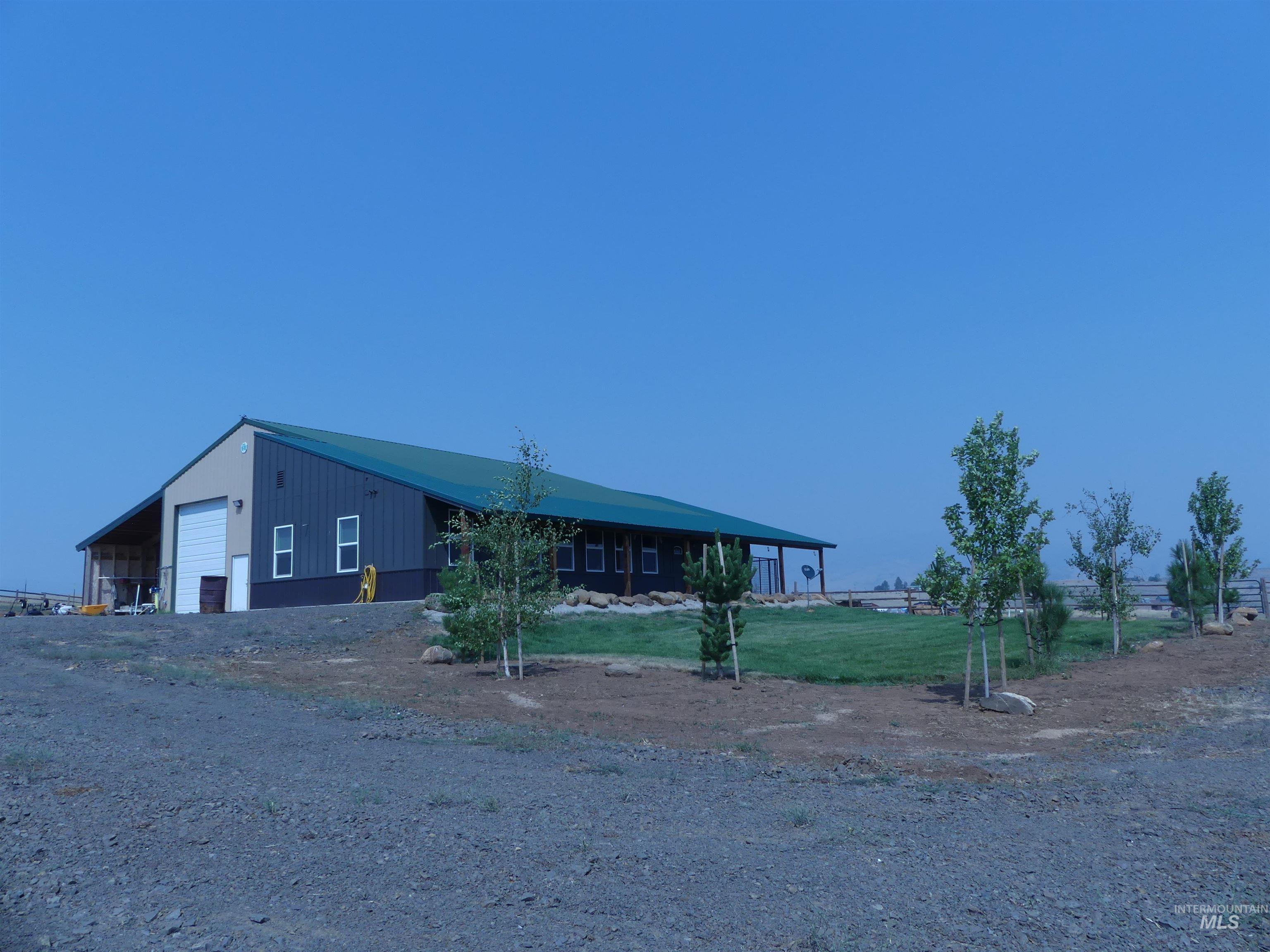 2193 Apple Lane, Mesa, Idaho 83643, 2 Bedrooms, 2.5 Bathrooms, Residential For Sale, Price $650,000,MLS 98974158