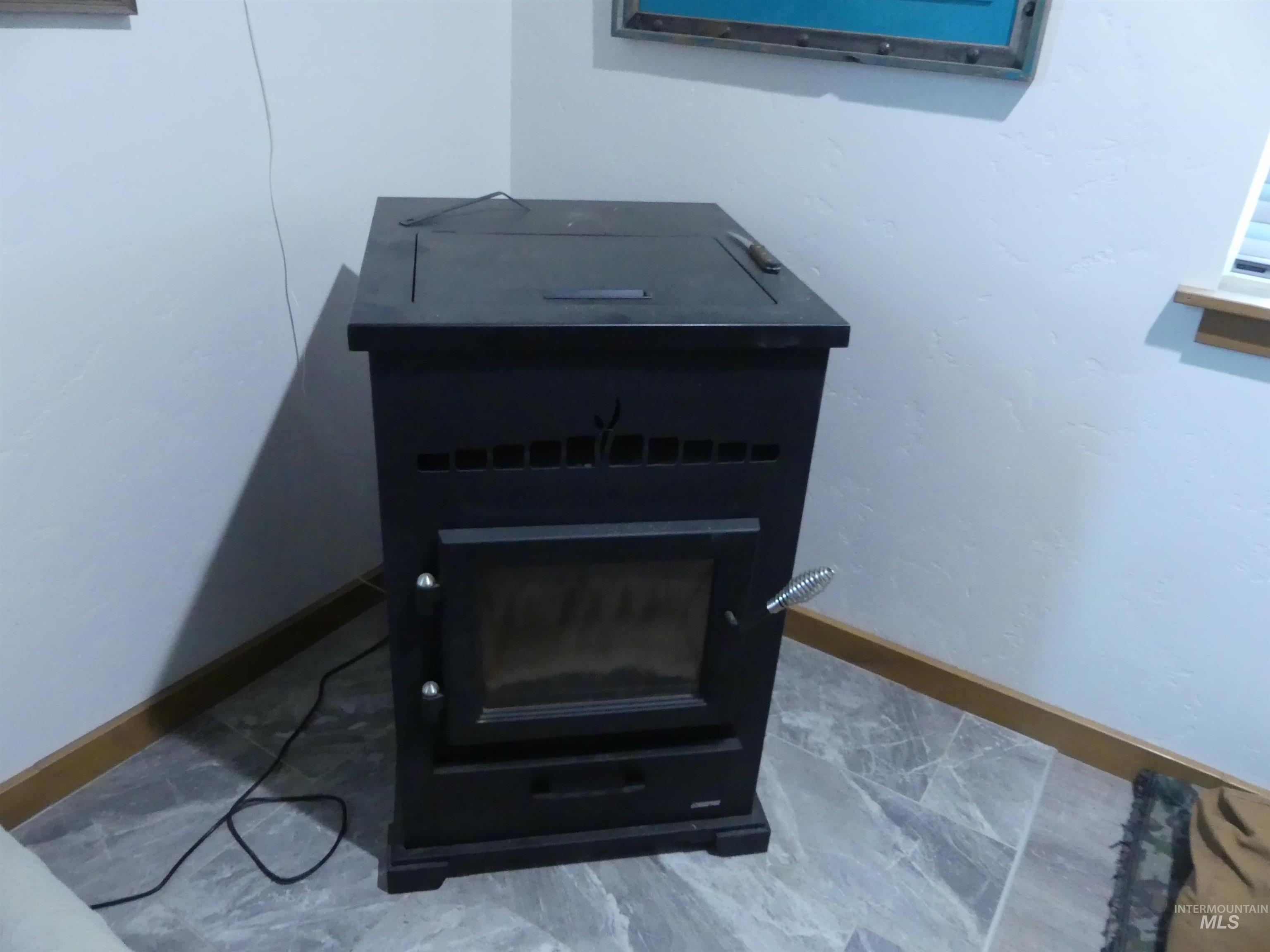 2193 Apple Lane, Mesa, Idaho 83643-5009, 2 Bedrooms, 2.5 Bathrooms, Farm & Ranch For Sale, Price $650,000,MLS 98974162