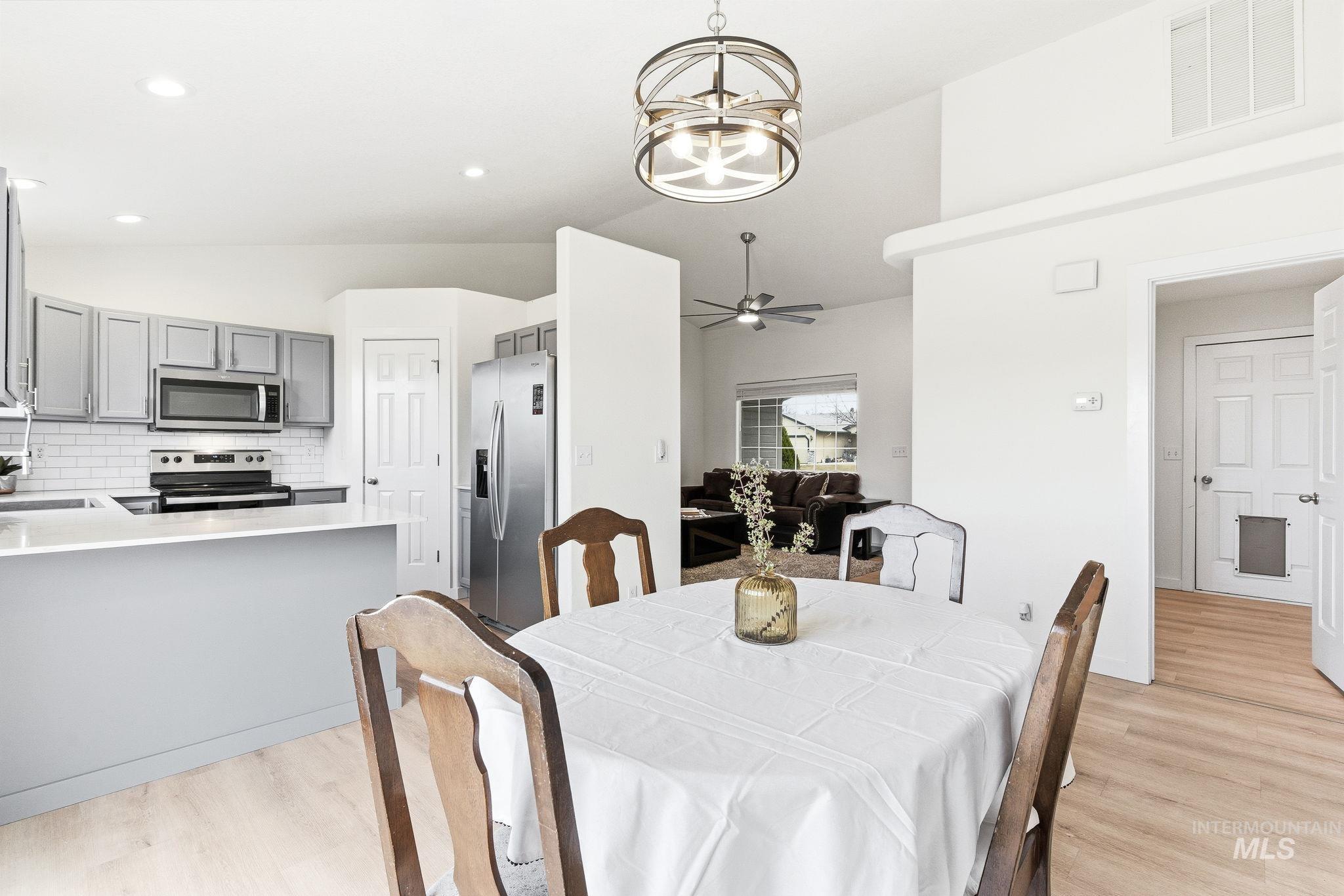 696 W Rams Hill, Kuna, Idaho 83634, 3 Bedrooms, 2 Bathrooms, Residential For Sale, Price $394,900,MLS 98974163