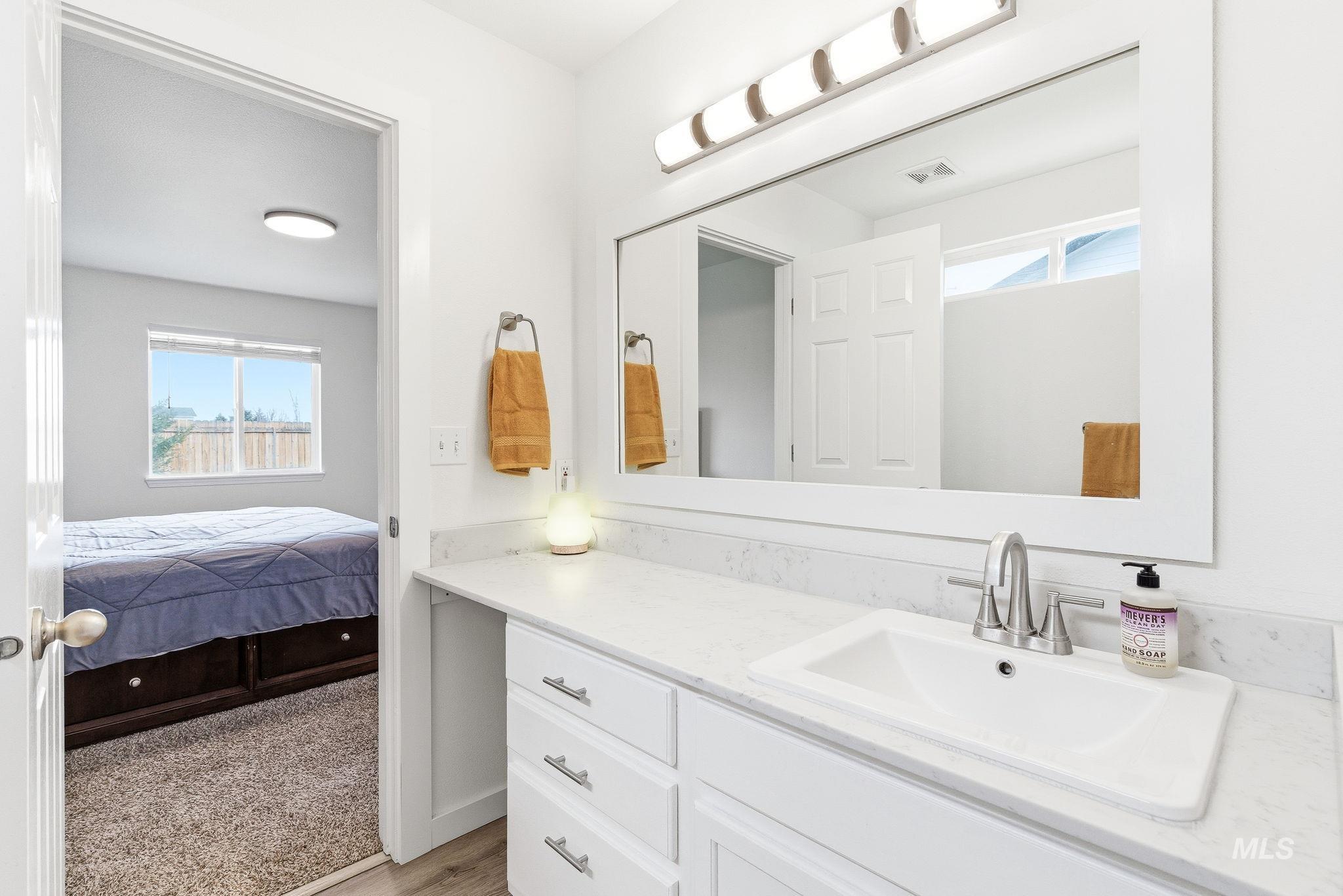 696 W Rams Hill, Kuna, Idaho 83634, 3 Bedrooms, 2 Bathrooms, Residential For Sale, Price $394,900,MLS 98974163