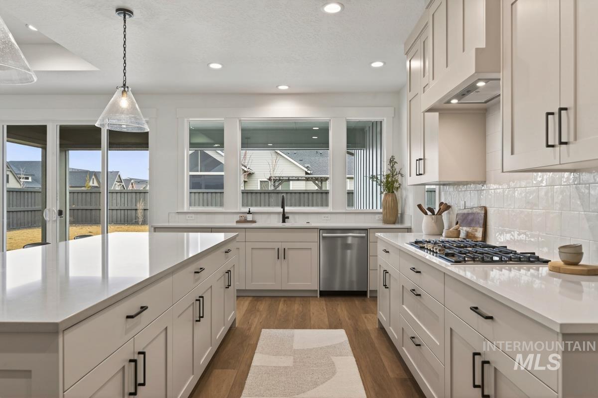 6807 S Messner Way, Meridian, Idaho 83642, 3 Bedrooms, 2.5 Bathrooms, Residential For Sale, Price $749,900,MLS 98974164