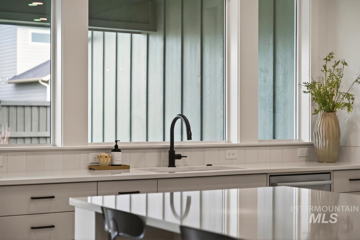 6807 S Messner Way, Meridian, Idaho 83642, 3 Bedrooms, 2.5 Bathrooms, Residential For Sale, Price $749,900,MLS 98974164