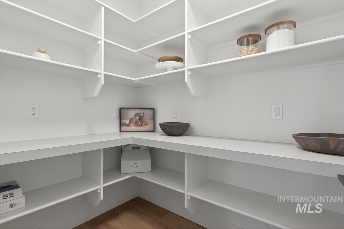 6807 S Messner Way, Meridian, Idaho 83642, 3 Bedrooms, 2.5 Bathrooms, Residential For Sale, Price $749,900,MLS 98974164