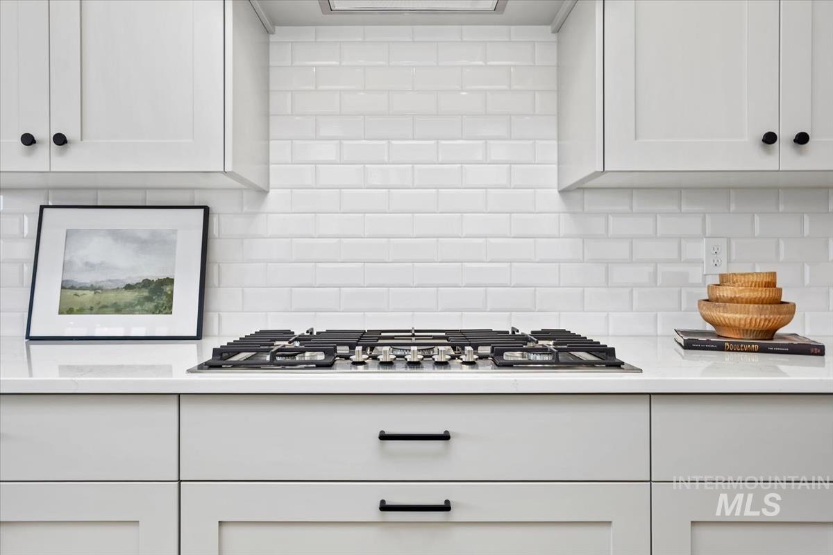 6807 S Messner Way, Meridian, Idaho 83642, 3 Bedrooms, 2.5 Bathrooms, Residential For Sale, Price $749,900, 98974164