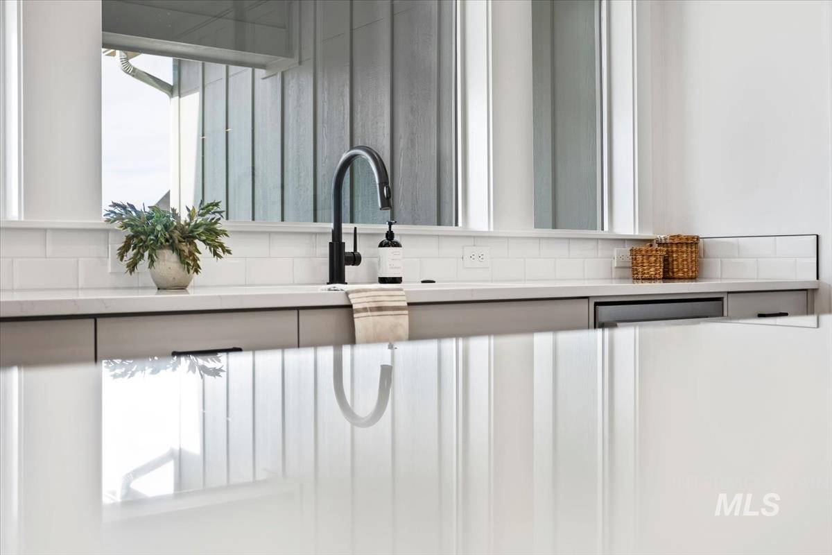 6807 S Messner Way, Meridian, Idaho 83642, 3 Bedrooms, 2.5 Bathrooms, Residential For Sale, Price $749,900, 98974164