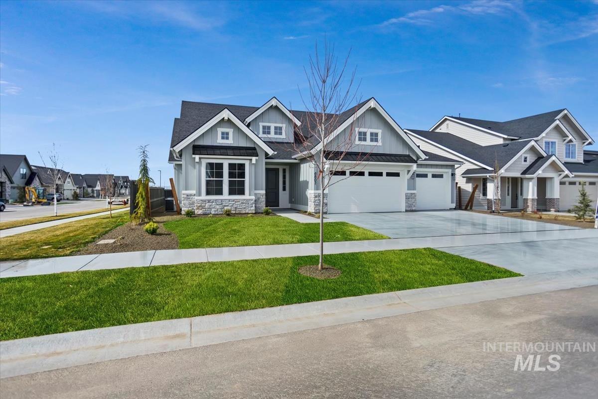 6807 S Messner Way, Meridian, Idaho 83642, 3 Bedrooms, 2.5 Bathrooms, Residential For Sale, Price $749,900, 98974164