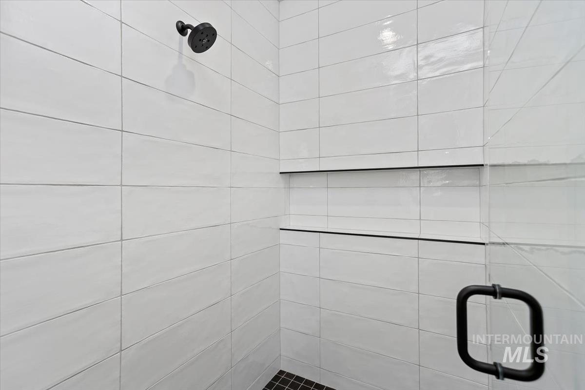 6807 S Messner Way, Meridian, Idaho 83642, 3 Bedrooms, 2.5 Bathrooms, Residential For Sale, Price $749,900, 98974164