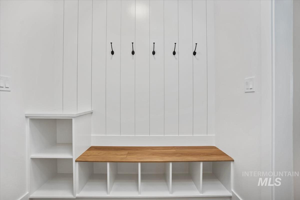 6807 S Messner Way, Meridian, Idaho 83642, 3 Bedrooms, 2.5 Bathrooms, Residential For Sale, Price $749,900, 98974164