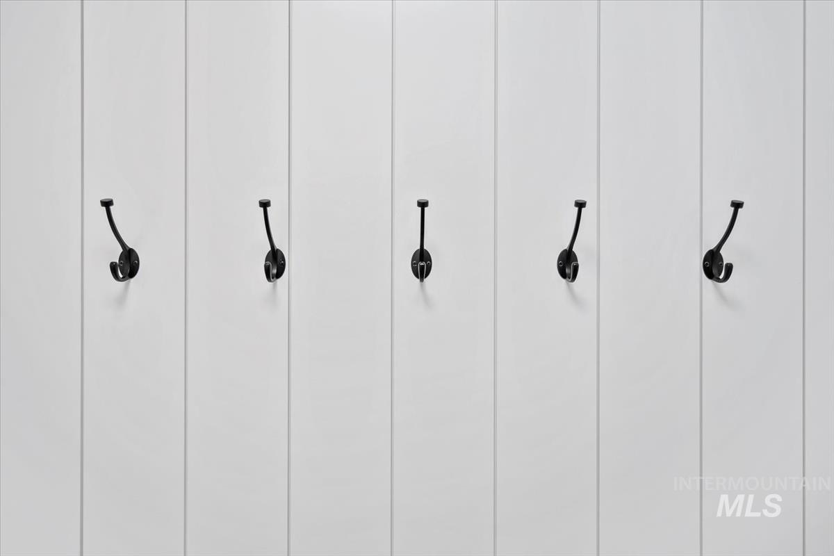 6807 S Messner Way, Meridian, Idaho 83642, 3 Bedrooms, 2.5 Bathrooms, Residential For Sale, Price $749,900, 98974164