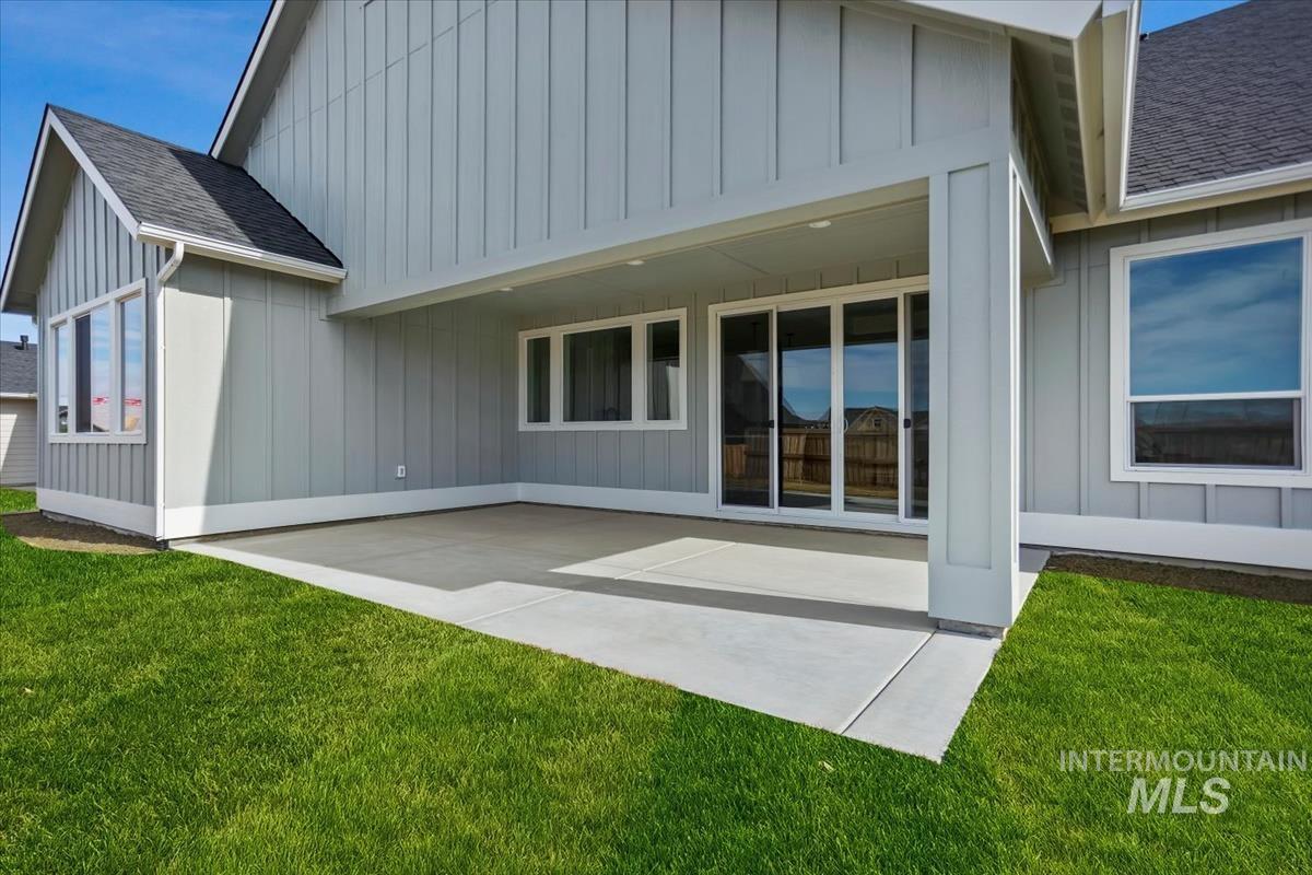 6807 S Messner Way, Meridian, Idaho 83642, 3 Bedrooms, 2.5 Bathrooms, Residential For Sale, Price $749,900, 98974164