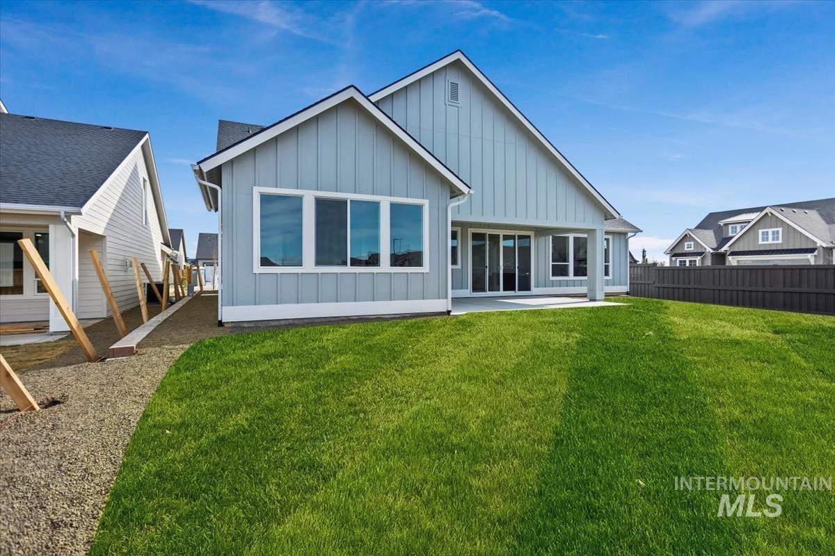 6807 S Messner Way, Meridian, Idaho 83642, 3 Bedrooms, 2.5 Bathrooms, Residential For Sale, Price $749,900, 98974164