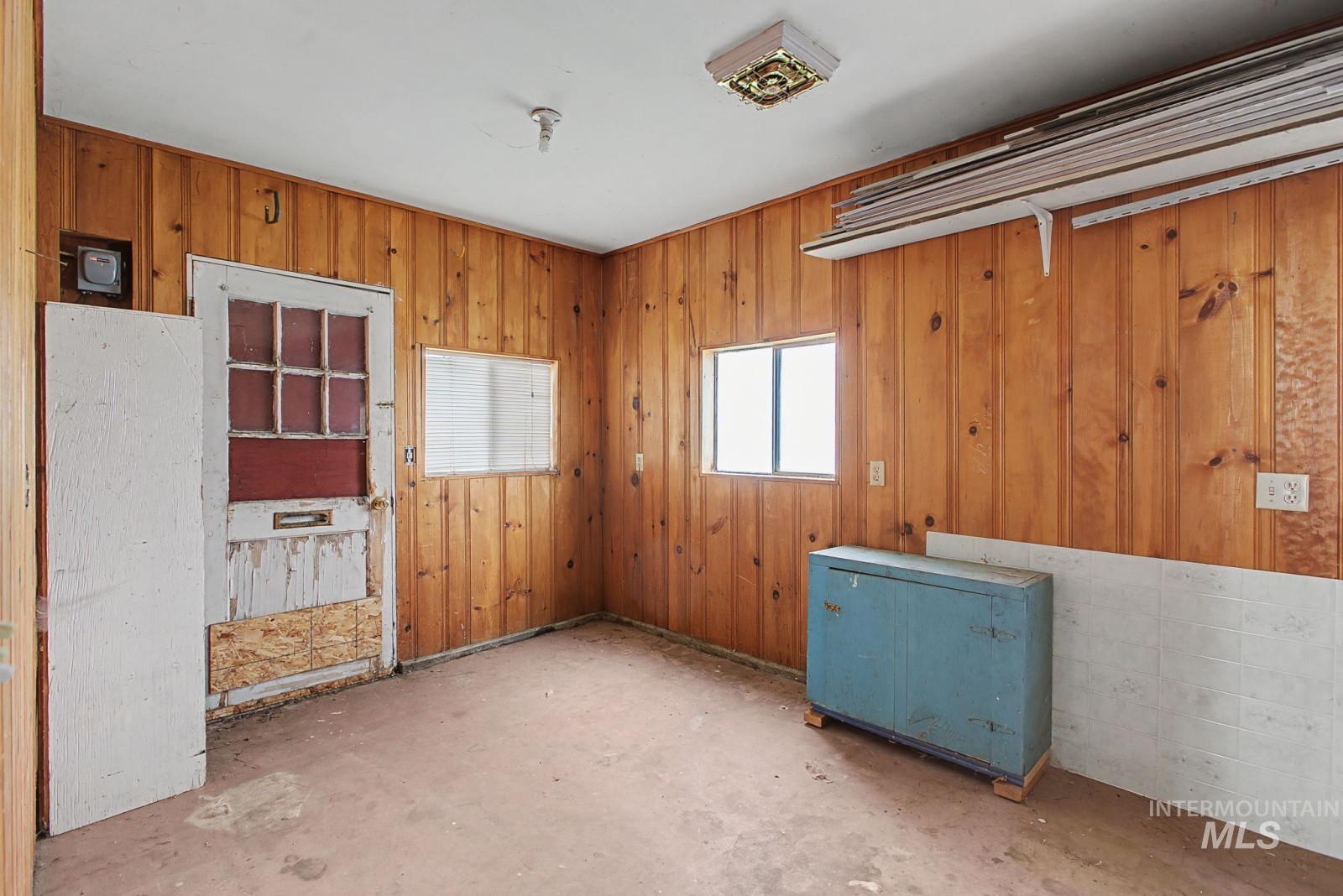 918 Elm Street, Clarkston, Washington 99403, 2 Bedrooms, 1 Bathroom, Residential For Sale, Price $255,000,MLS 98974165