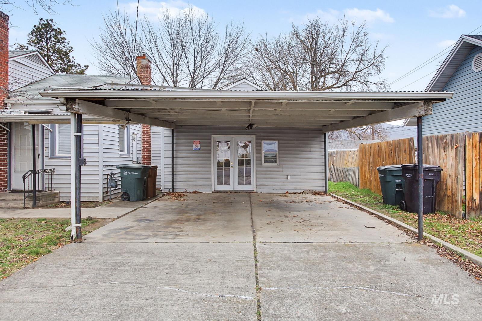 918 Elm Street, Clarkston, Washington 99403, 2 Bedrooms, 1 Bathroom, Residential For Sale, Price $255,000,MLS 98974165