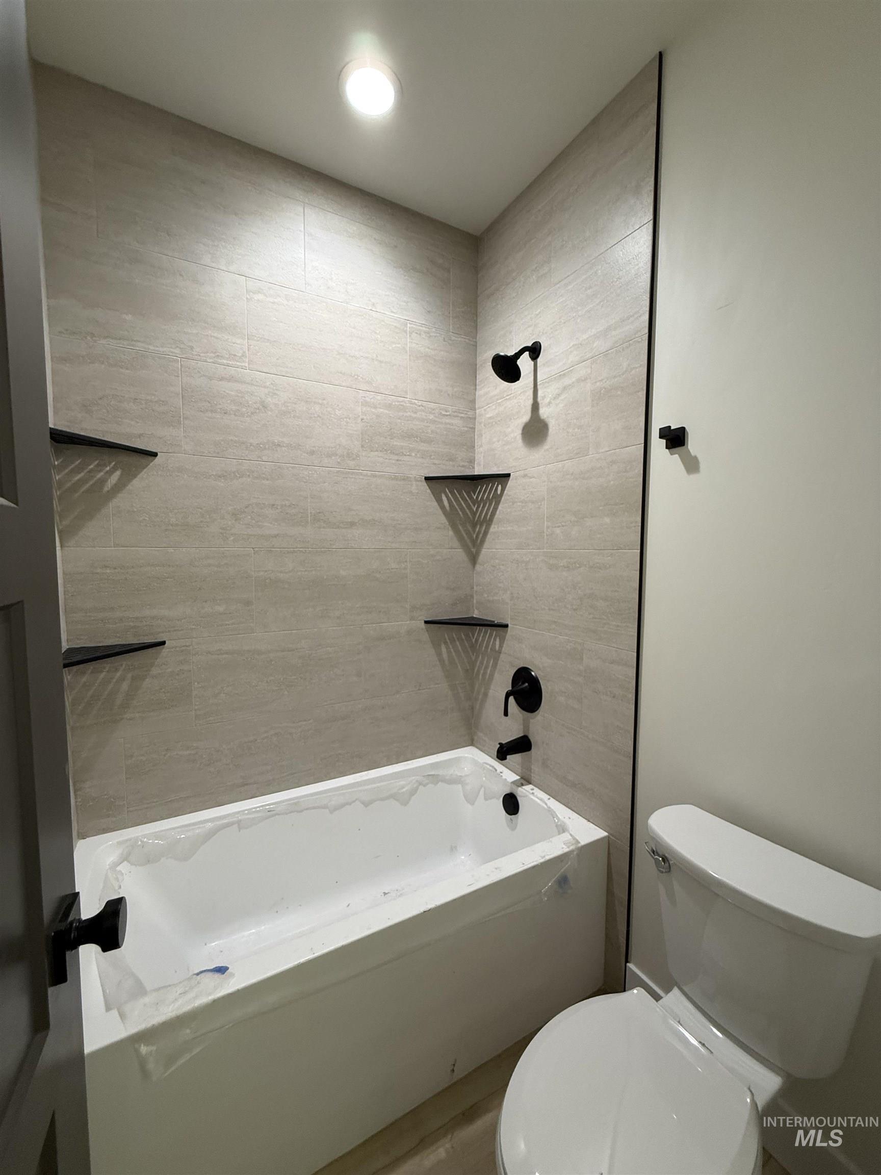 521 Sunspot Drive, Twin Falls, Idaho 83301, 4 Bedrooms, 2 Bathrooms, Residential For Sale, Price $439,000, 98974169