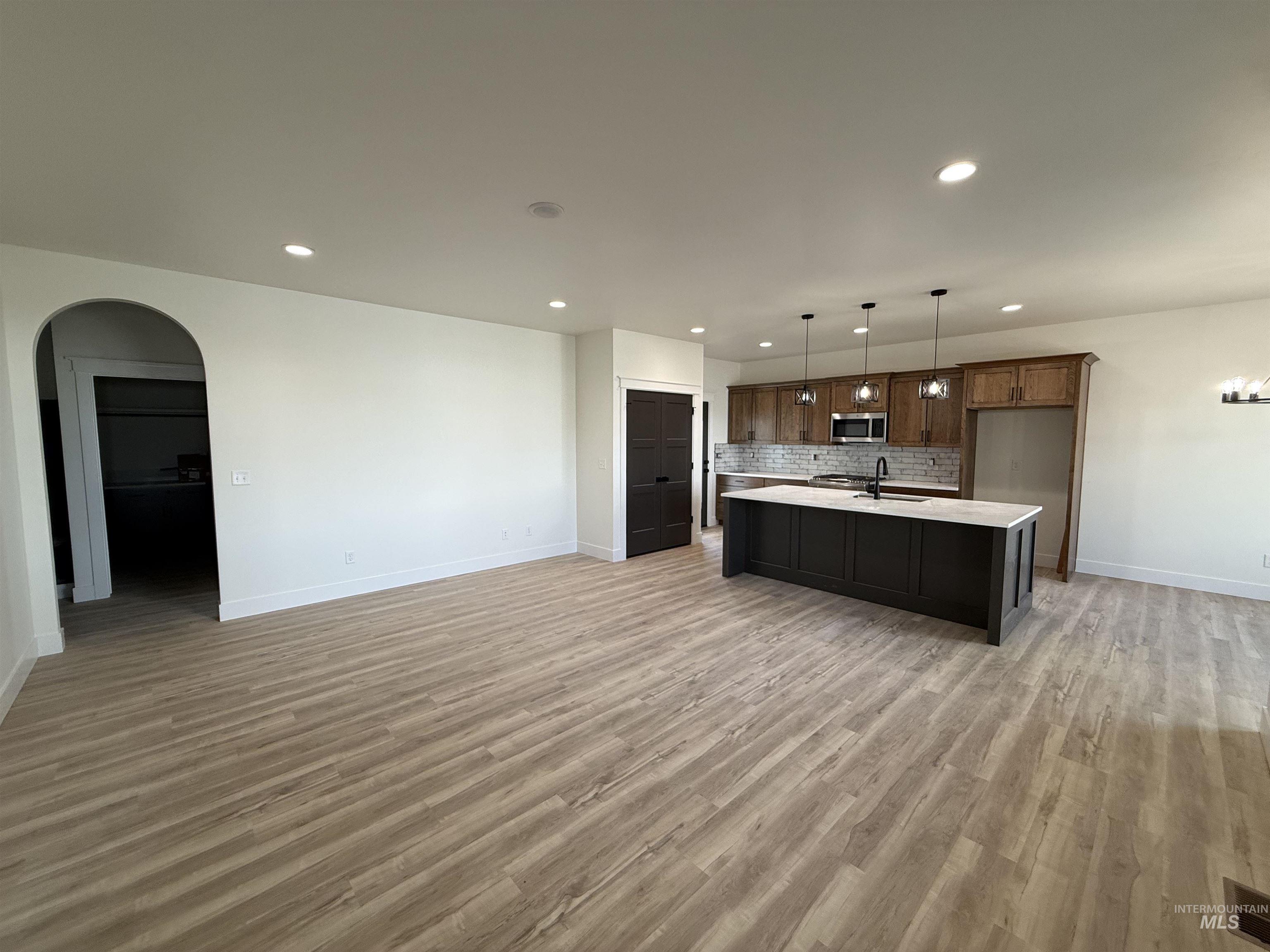 521 Sunspot Drive, Twin Falls, Idaho 83301, 4 Bedrooms, 2 Bathrooms, Residential For Sale, Price $439,000, 98974169