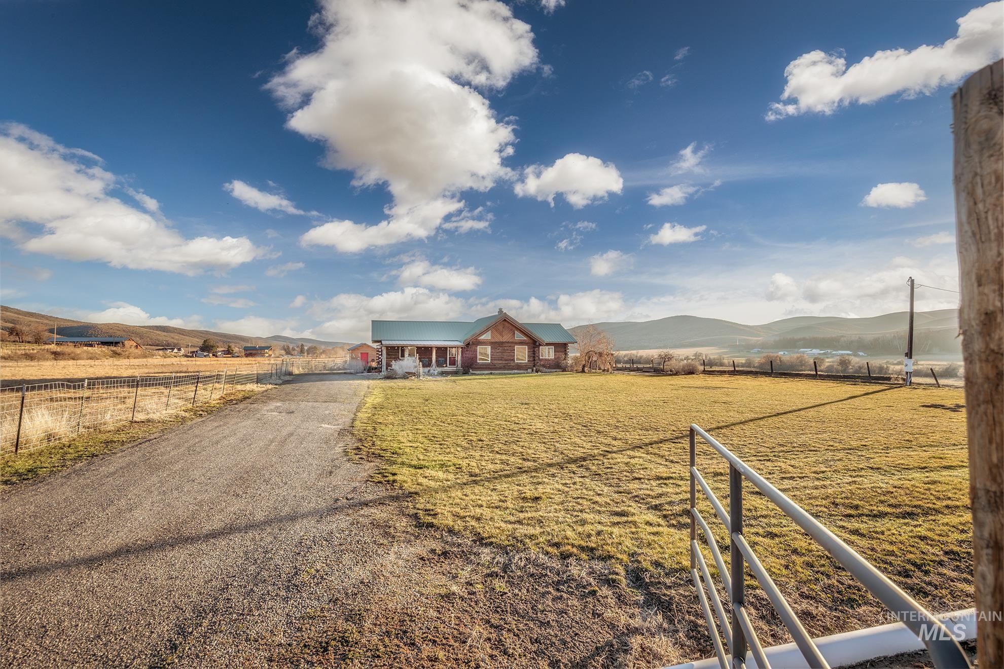 1855 Jones Road, Weiser, Idaho 83672, 3 Bedrooms, 2 Bathrooms, Residential For Sale, Price $750,000,MLS 98974170