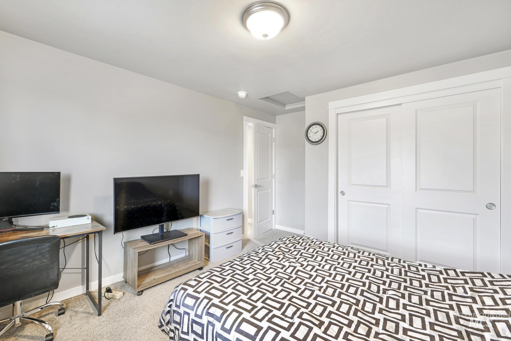 2786 Whitebark Ln, Twin Falls, Idaho 83301-6094, 3 Bedrooms, 2.5 Bathrooms, Residential For Sale, Price $460,000,MLS 98974172