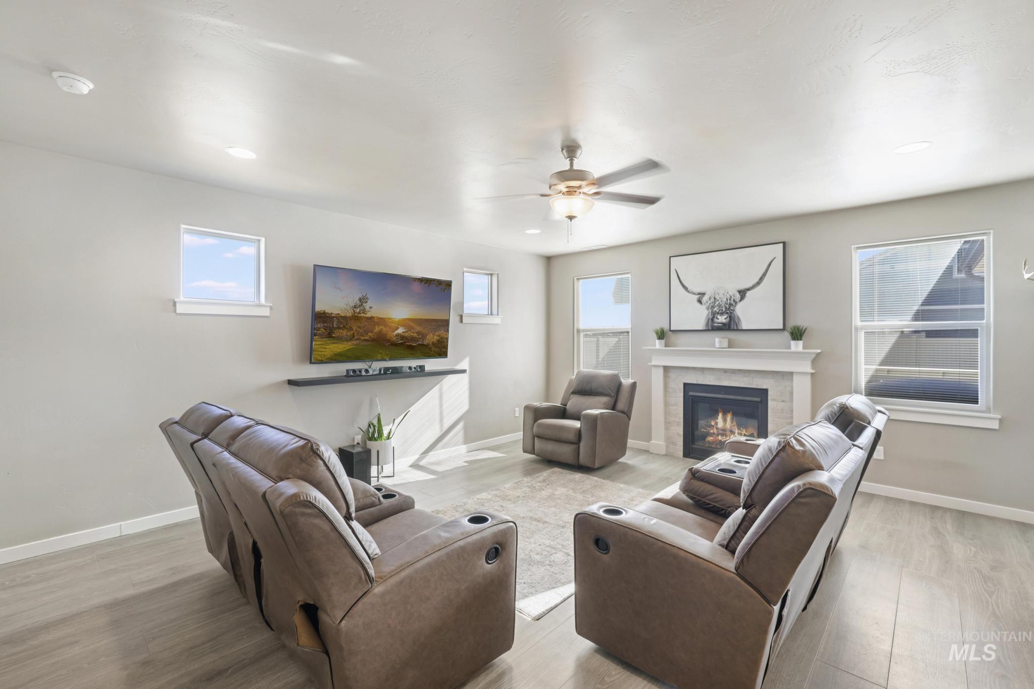 2786 Whitebark Ln, Twin Falls, Idaho 83301-6094, 3 Bedrooms, 2.5 Bathrooms, Residential For Sale, Price $460,000,MLS 98974172