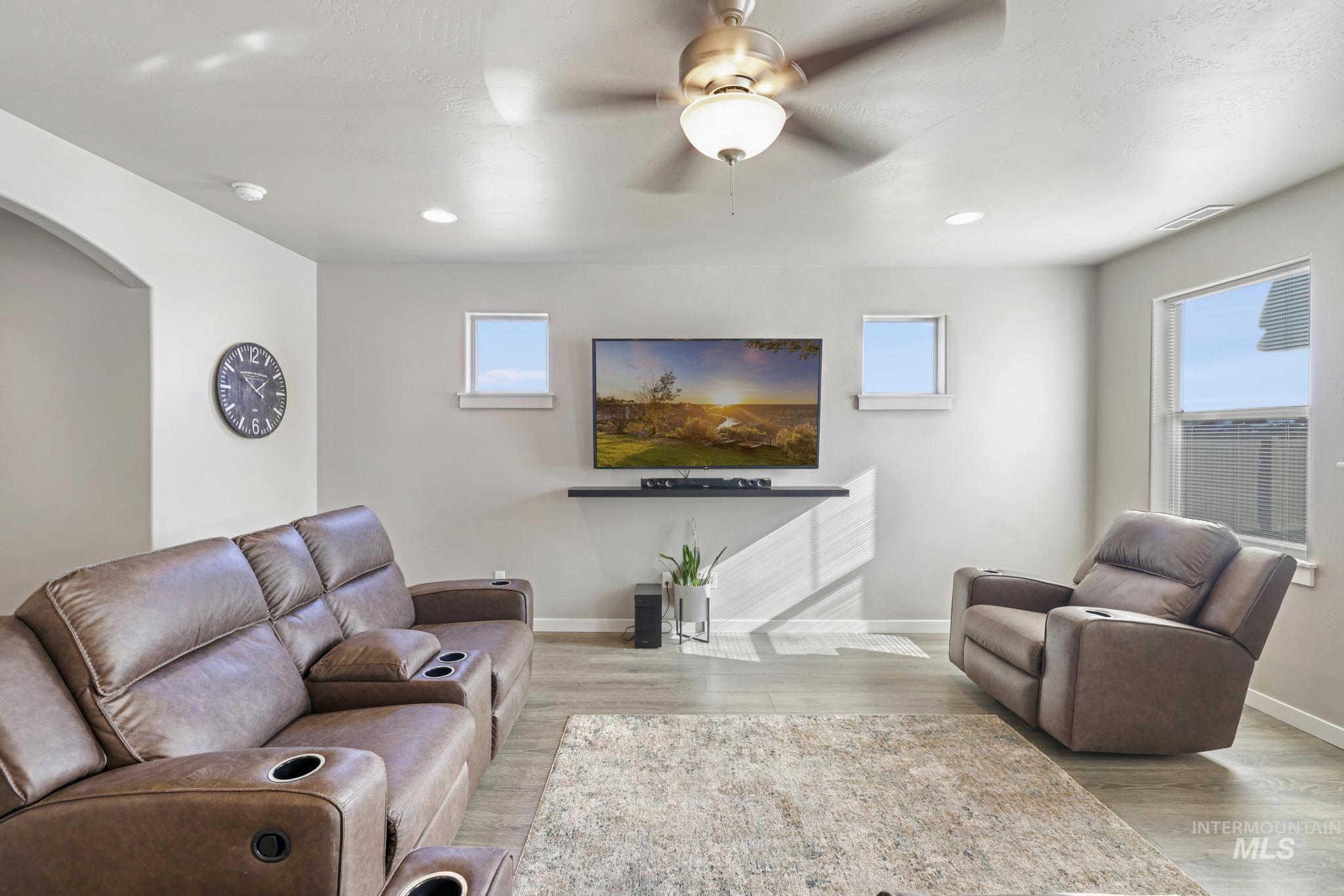 2786 Whitebark Ln, Twin Falls, Idaho 83301-6094, 3 Bedrooms, 2.5 Bathrooms, Residential For Sale, Price $460,000,MLS 98974172