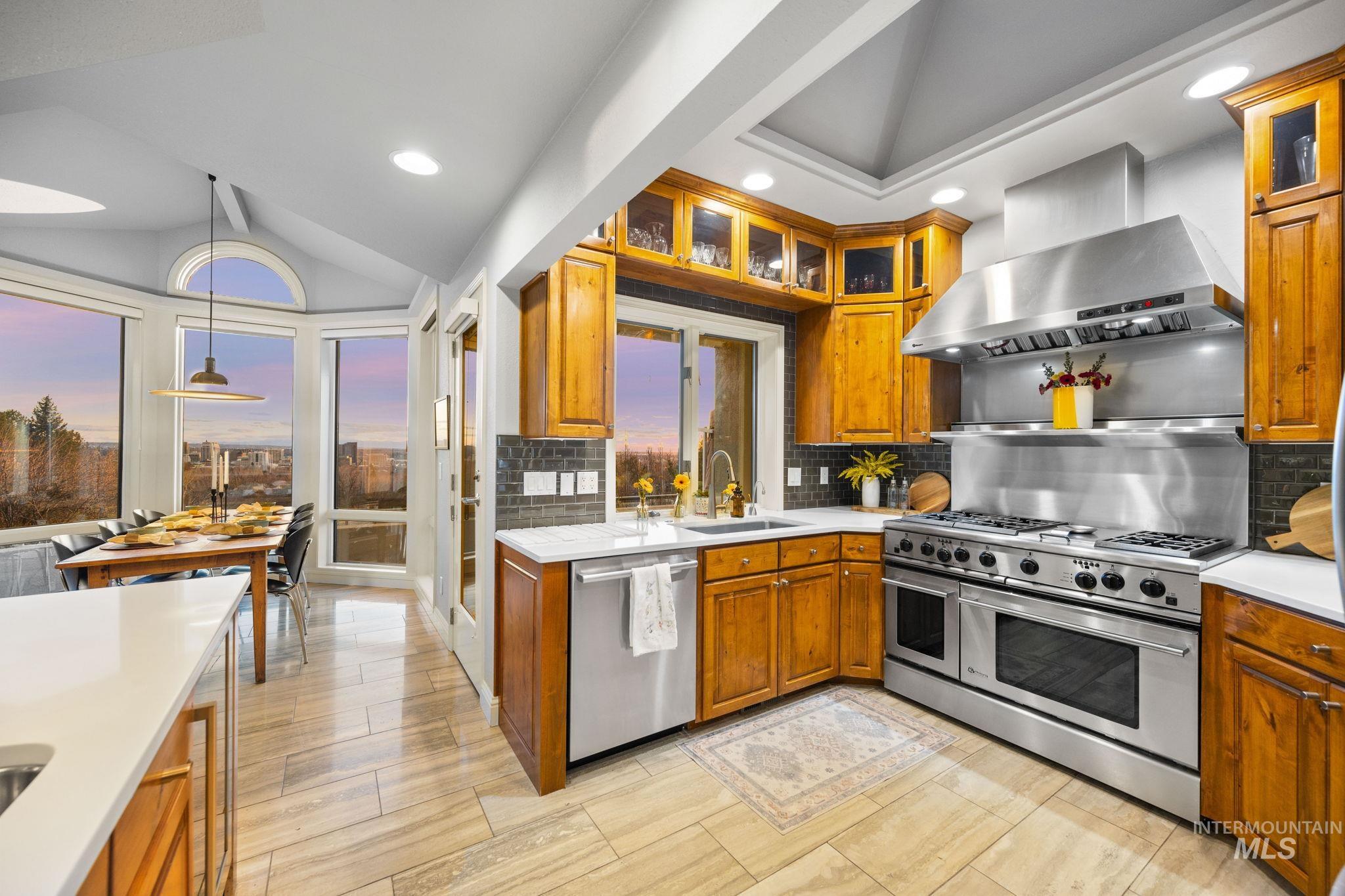 462 W Ridgeline, Boise, Idaho 83702, 4 Bedrooms, 3.5 Bathrooms, Residential For Sale, Price $2,298,000,MLS 98974174