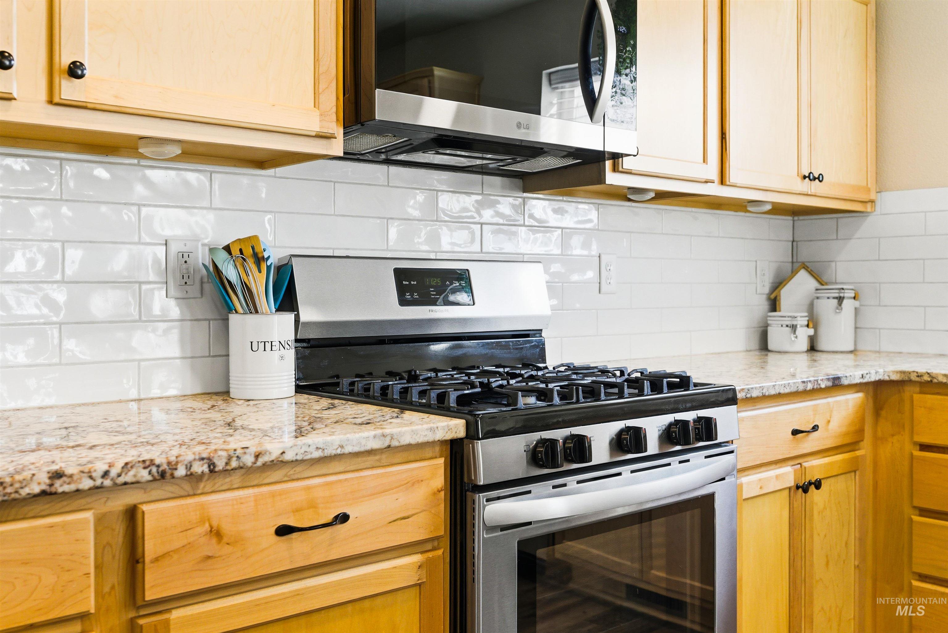 19189 Smith Fork Way, Caldwell, Idaho 83605, 3 Bedrooms, 2.5 Bathrooms, Residential For Sale, Price $449,990, 98974175