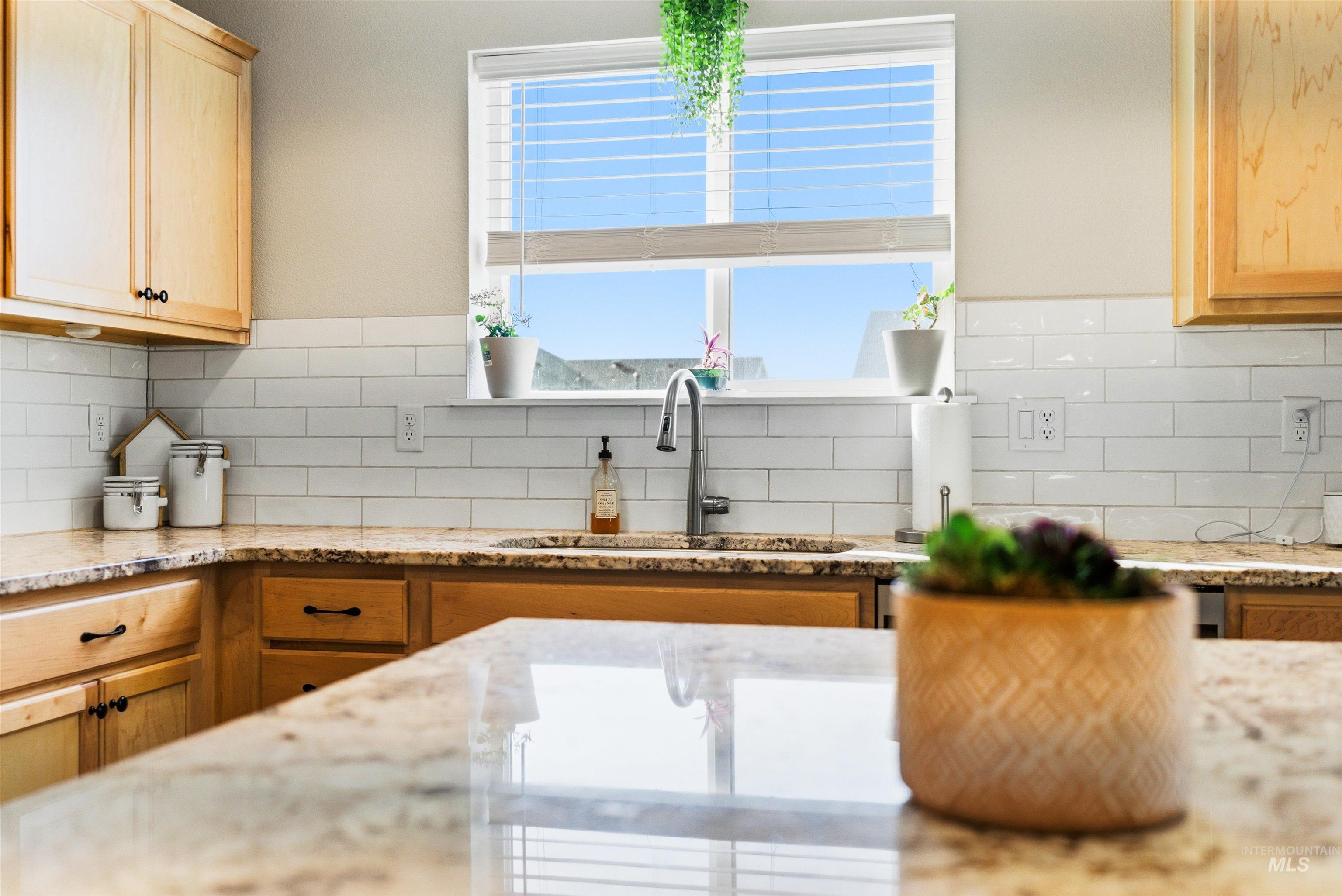 19189 Smith Fork Way, Caldwell, Idaho 83605, 3 Bedrooms, 2.5 Bathrooms, Residential For Sale, Price $449,990, 98974175