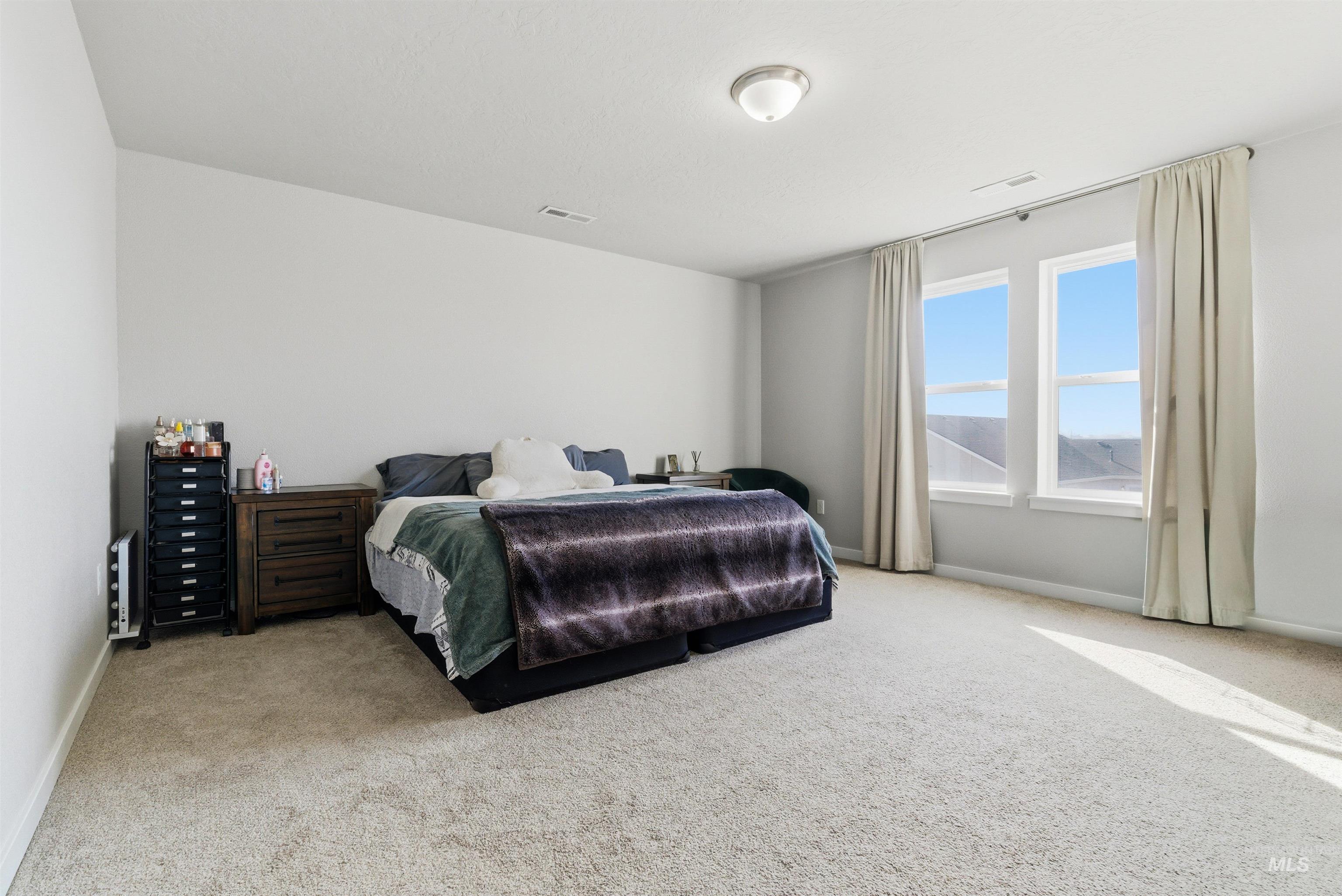 19189 Smith Fork Way, Caldwell, Idaho 83605, 3 Bedrooms, 2.5 Bathrooms, Residential For Sale, Price $439,990,MLS 98974175