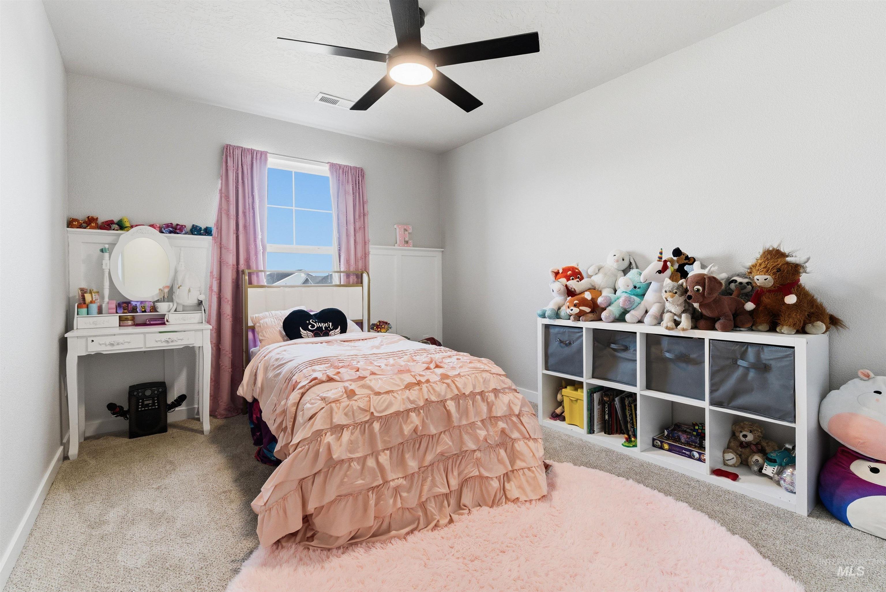 19189 Smith Fork Way, Caldwell, Idaho 83605, 3 Bedrooms, 2.5 Bathrooms, Residential For Sale, Price $439,990,MLS 98974175